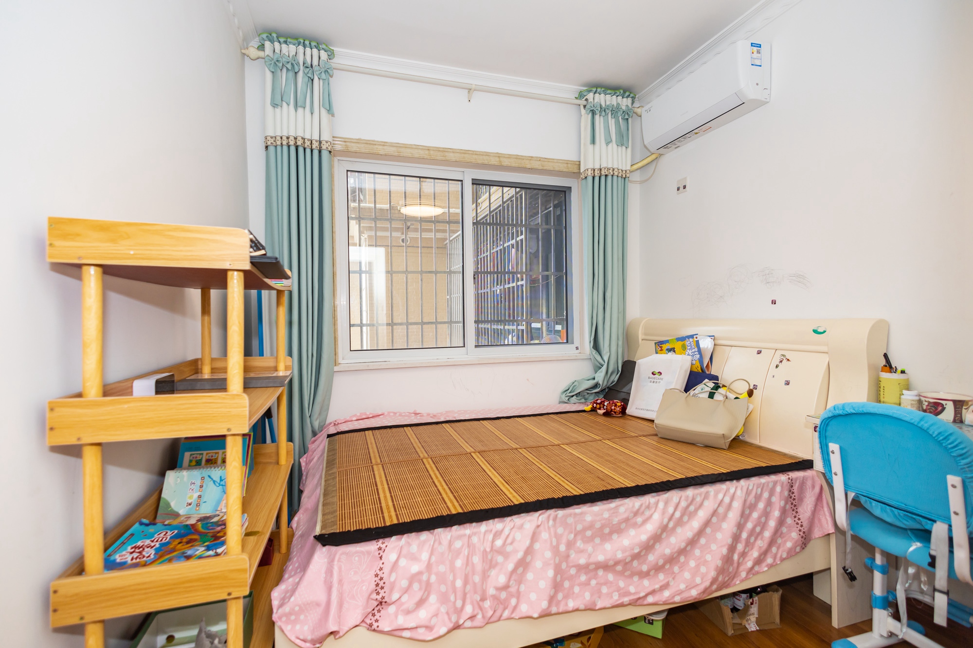 时代星空 3室2厅2卫 84.9万 时代星空 3室2厅2卫 84.9万卧室