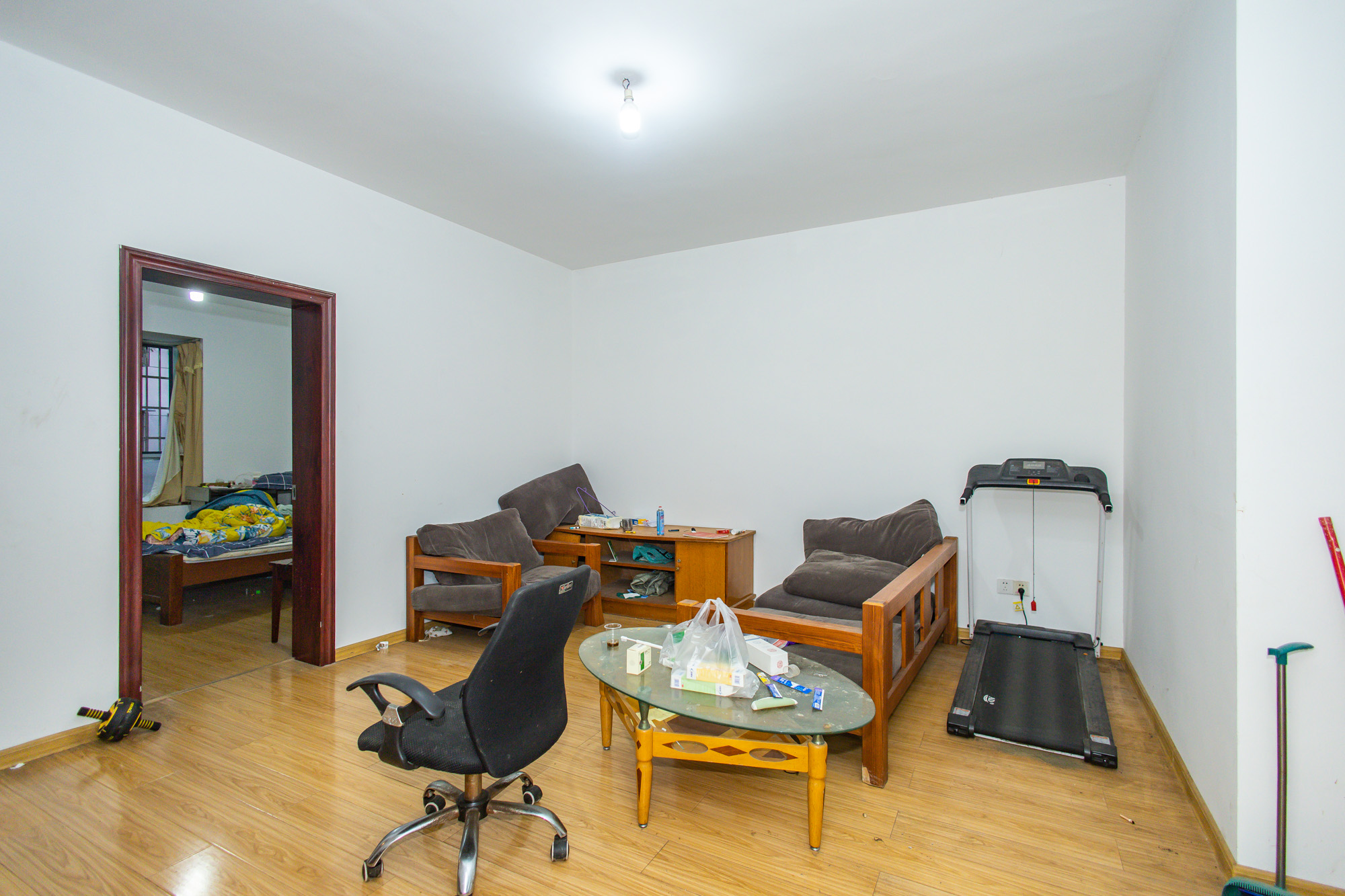 中南汽车世界  2室2厅1卫    38.0万 中南汽车世界  2室2厅1卫    38.0万