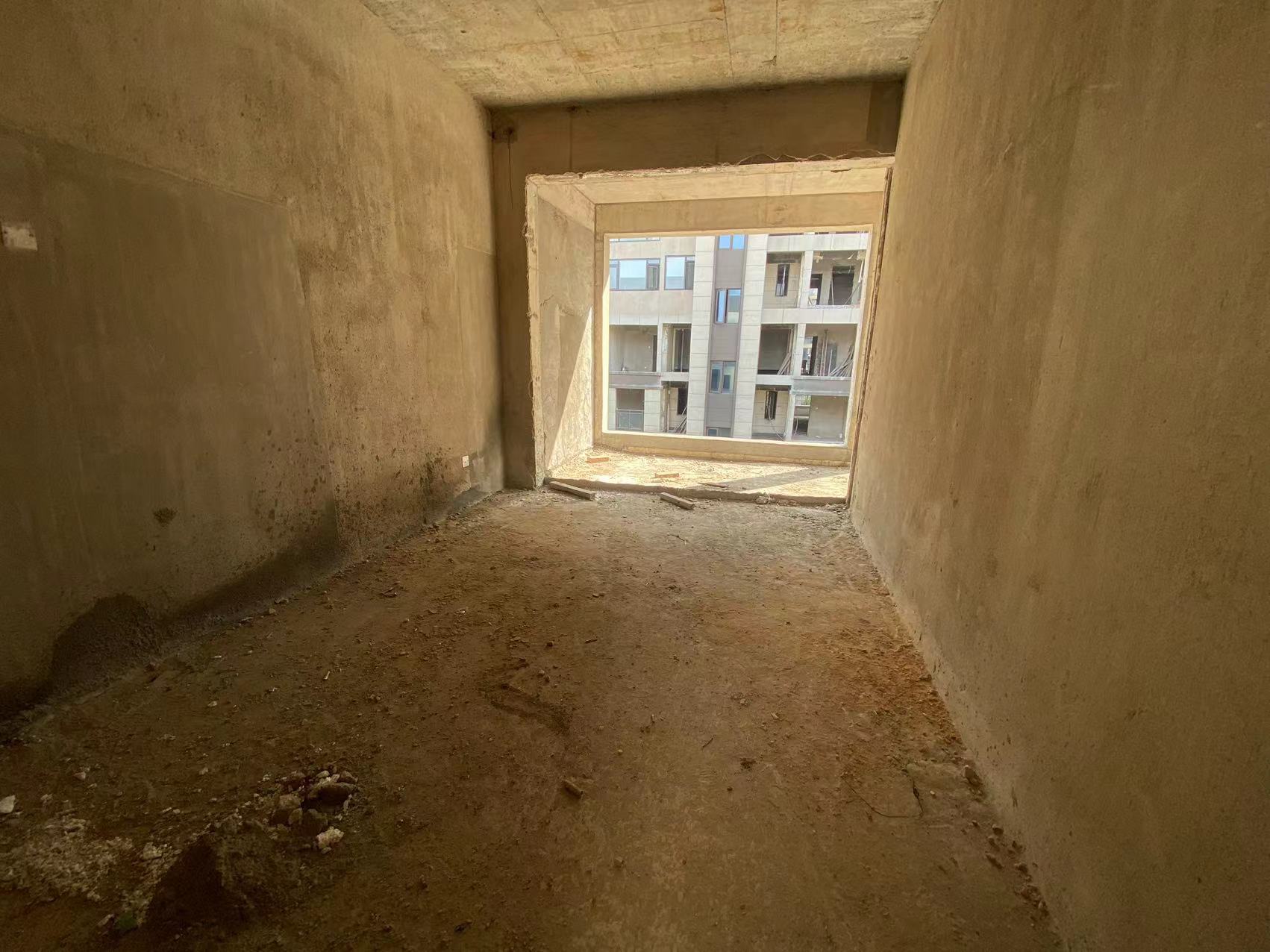 当代尚品苑  4室2厅2卫    99.8万 当代尚品苑  4室2厅2卫    99.8万室内图