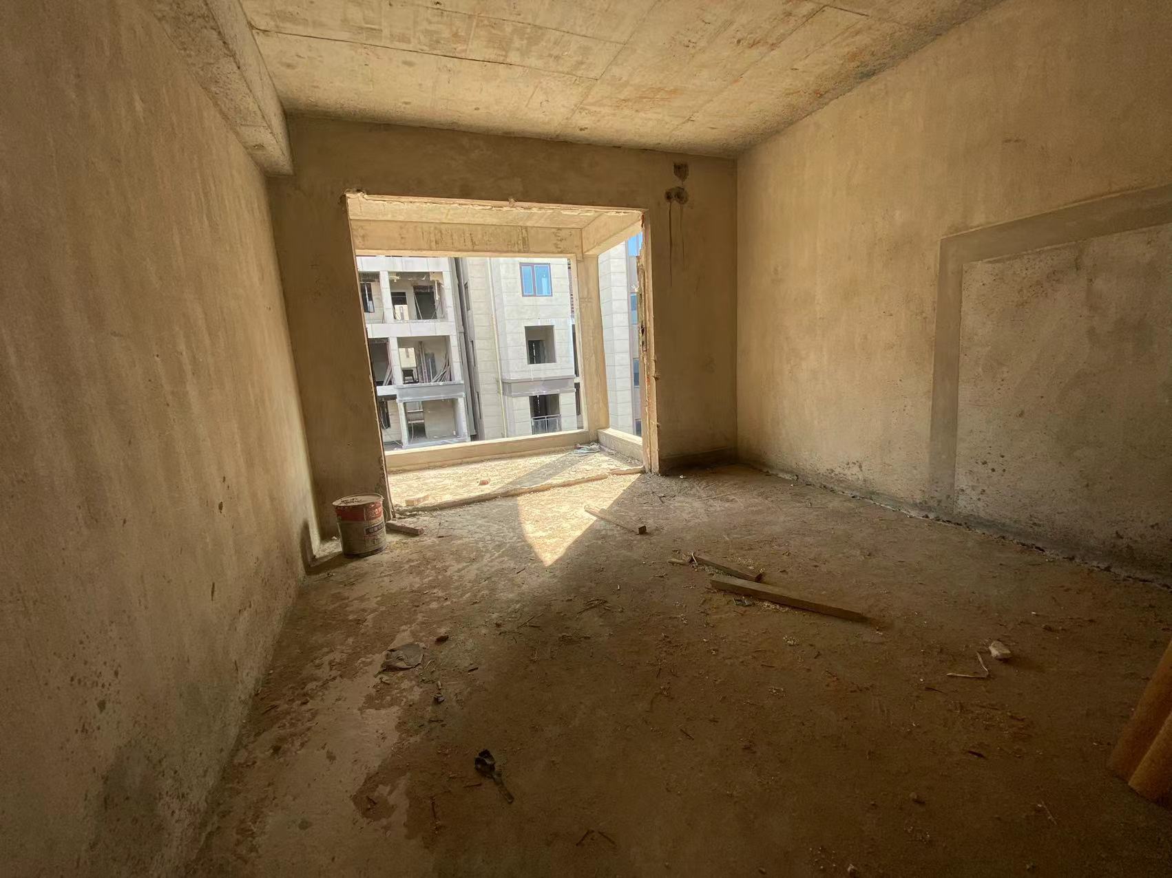 当代尚品苑  4室2厅2卫    99.8万 当代尚品苑  4室2厅2卫    99.8万室内图