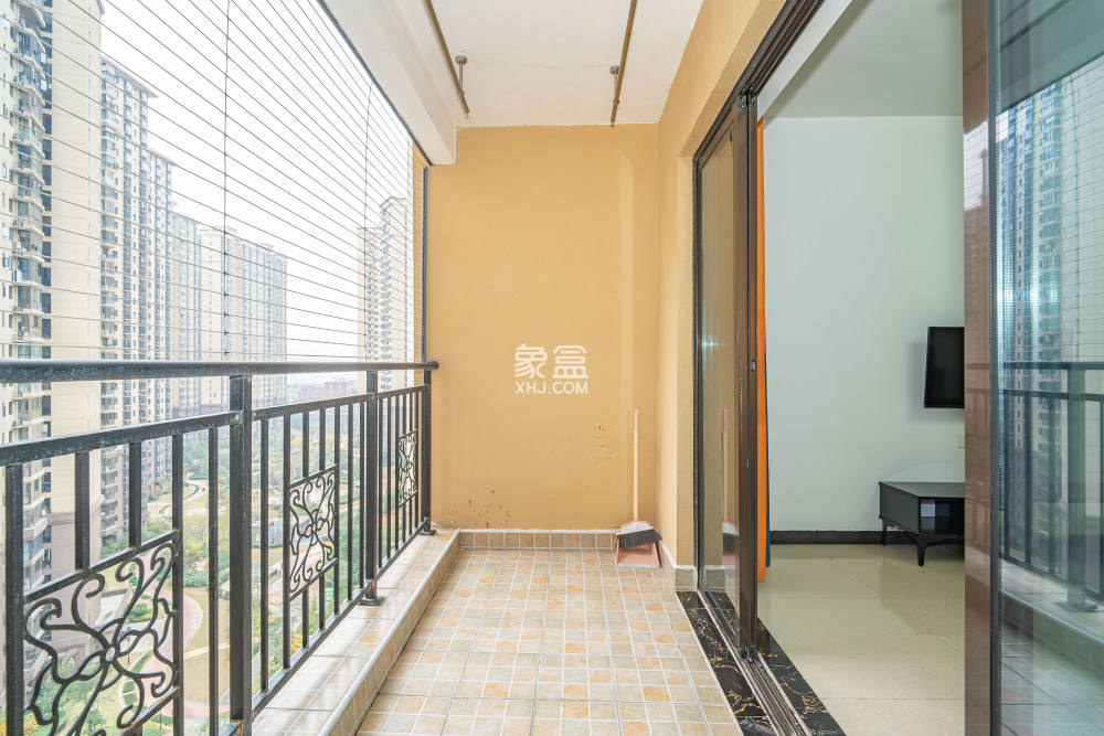 江山帝景哈佛  3室2廳2衛(wèi)   105.00萬