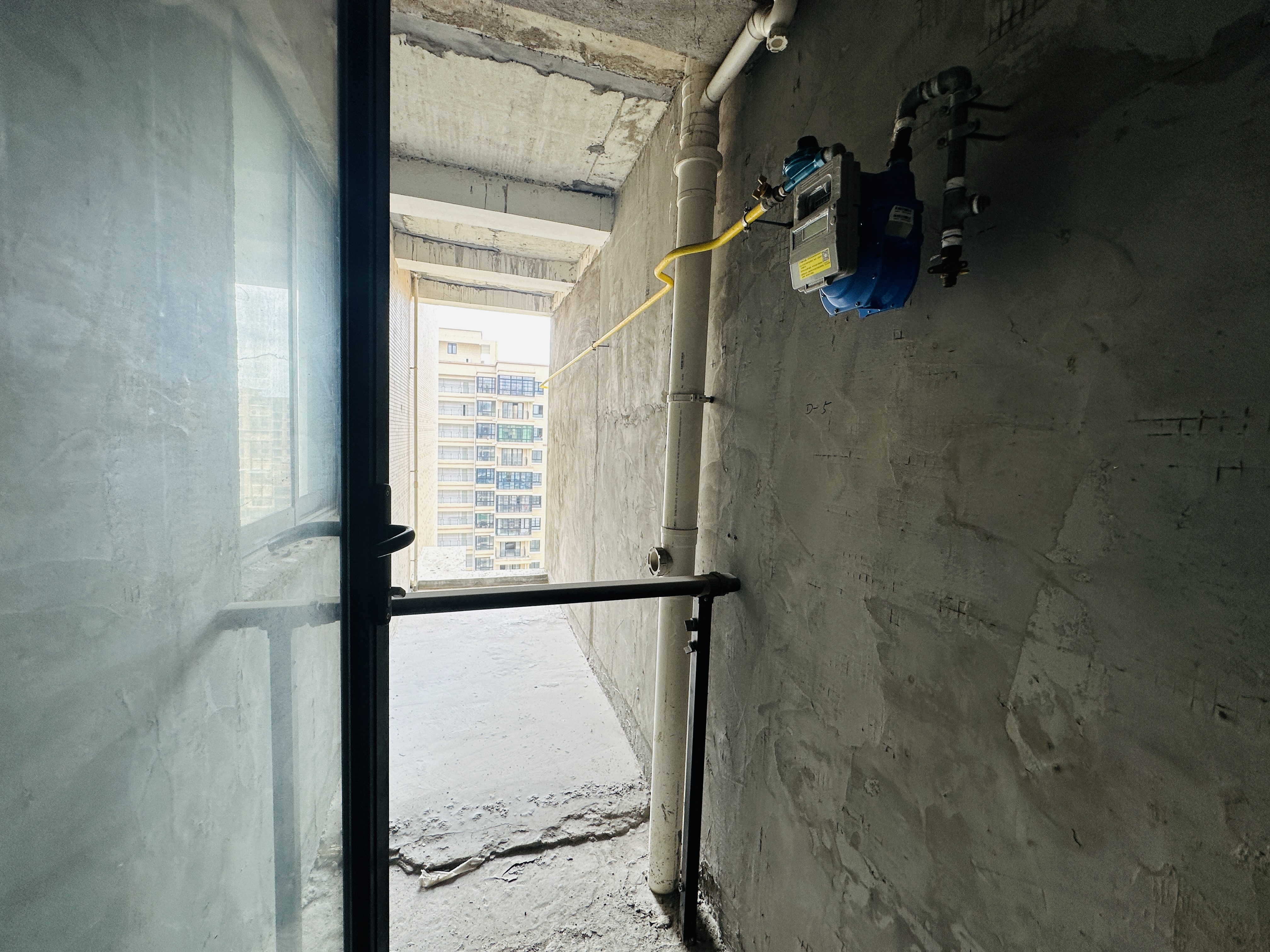 海秀花园 3室2厅2卫 190.0万 海秀花园 3室2厅2卫 190.0万阳台