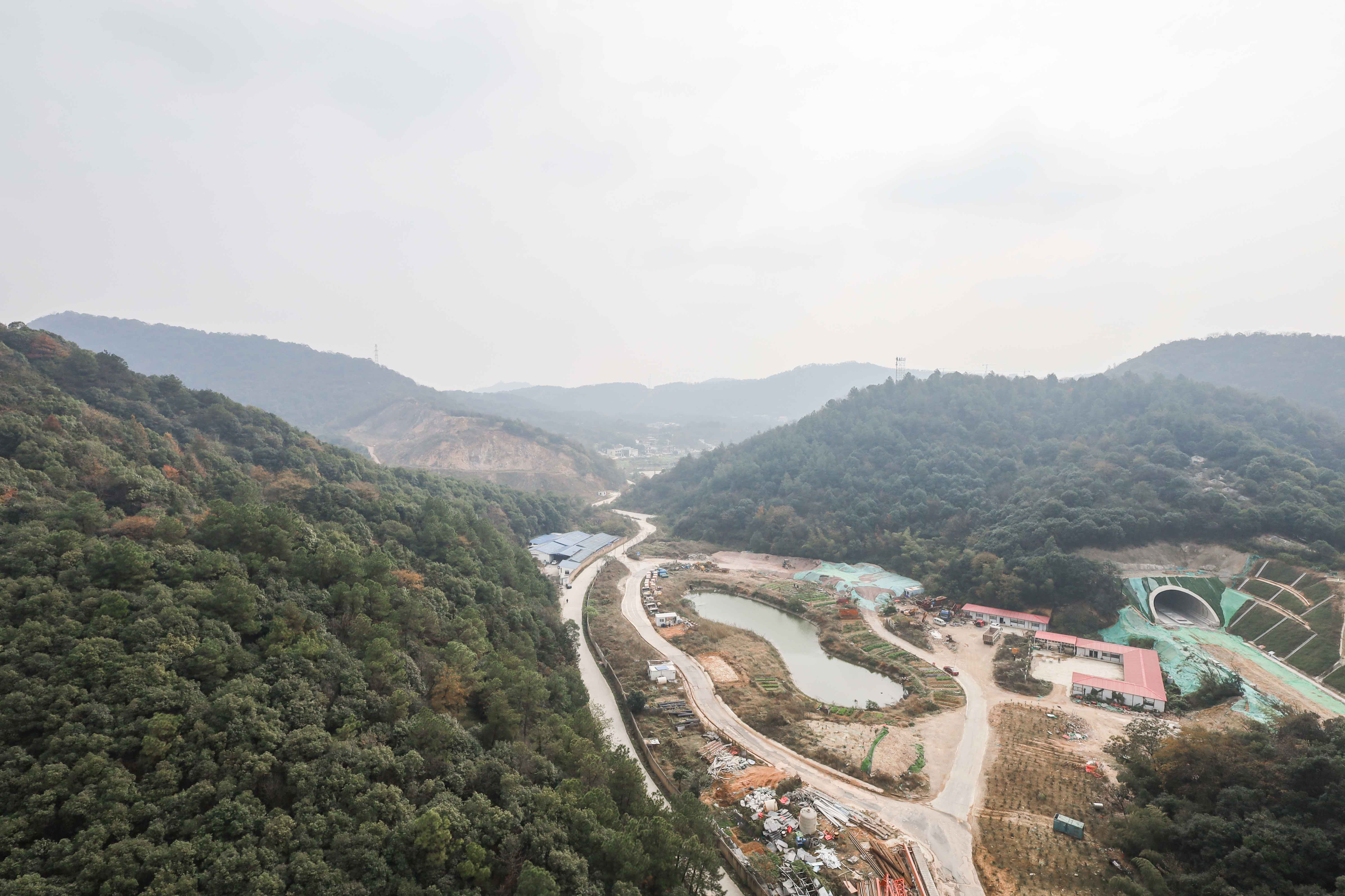 梅溪正荣府  4室2厅2卫    141.0万阳台