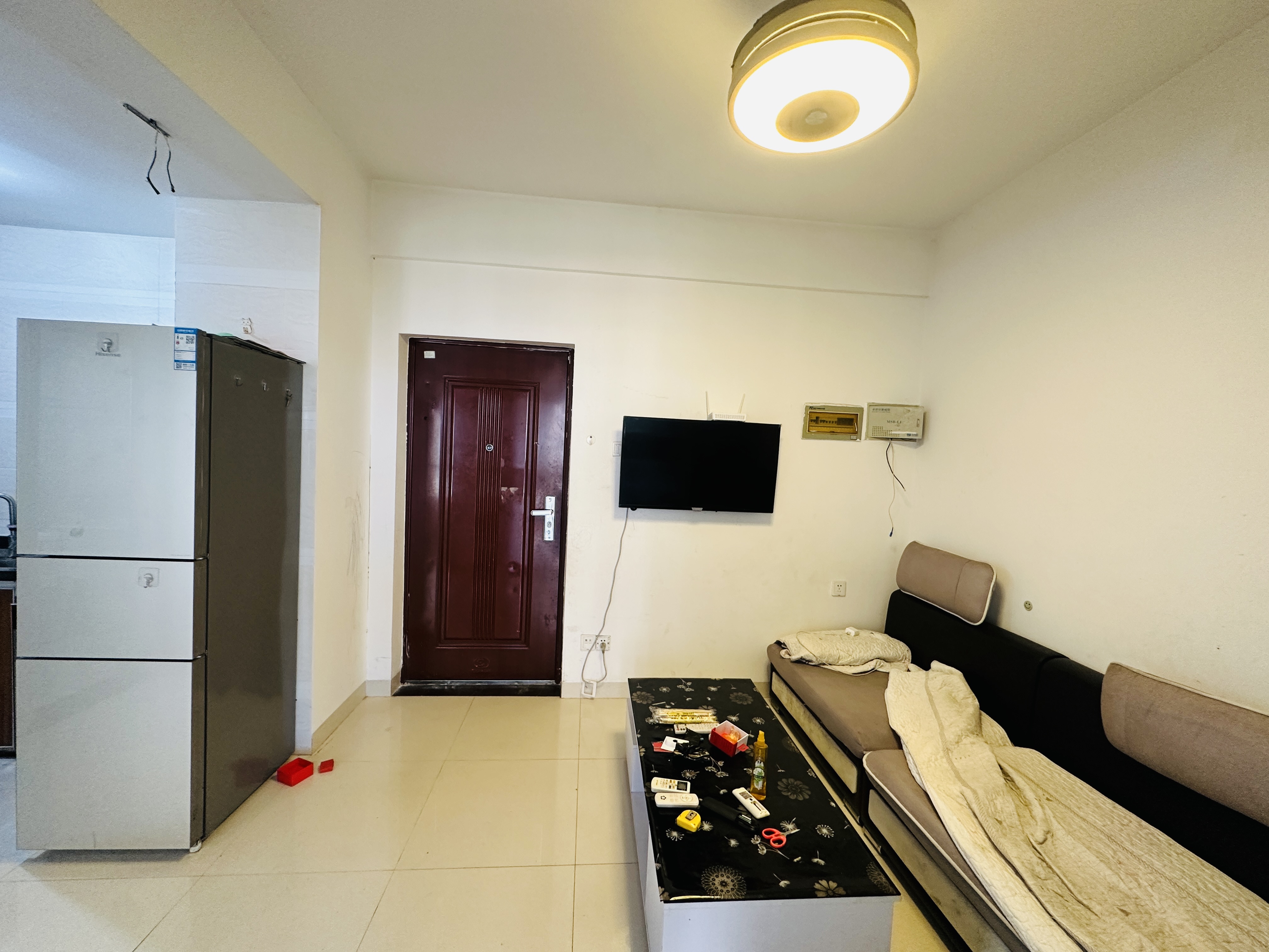 西城一号  2室1厅1卫    74.0万 西城一号  2室1厅1卫    74.0万客厅