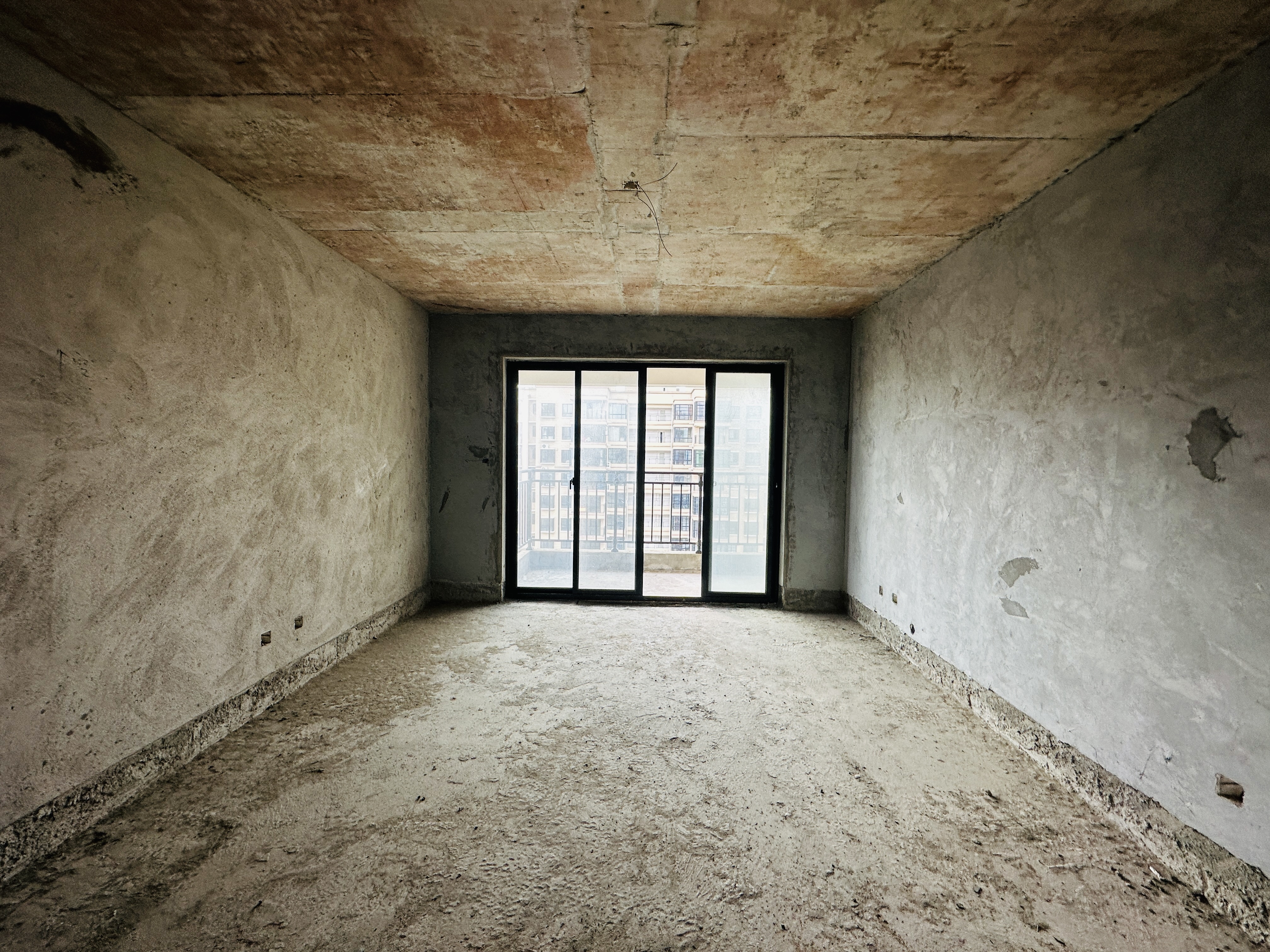 海秀花园 3室2厅2卫 206.0万 海秀花园 3室2厅2卫 206.0万客厅