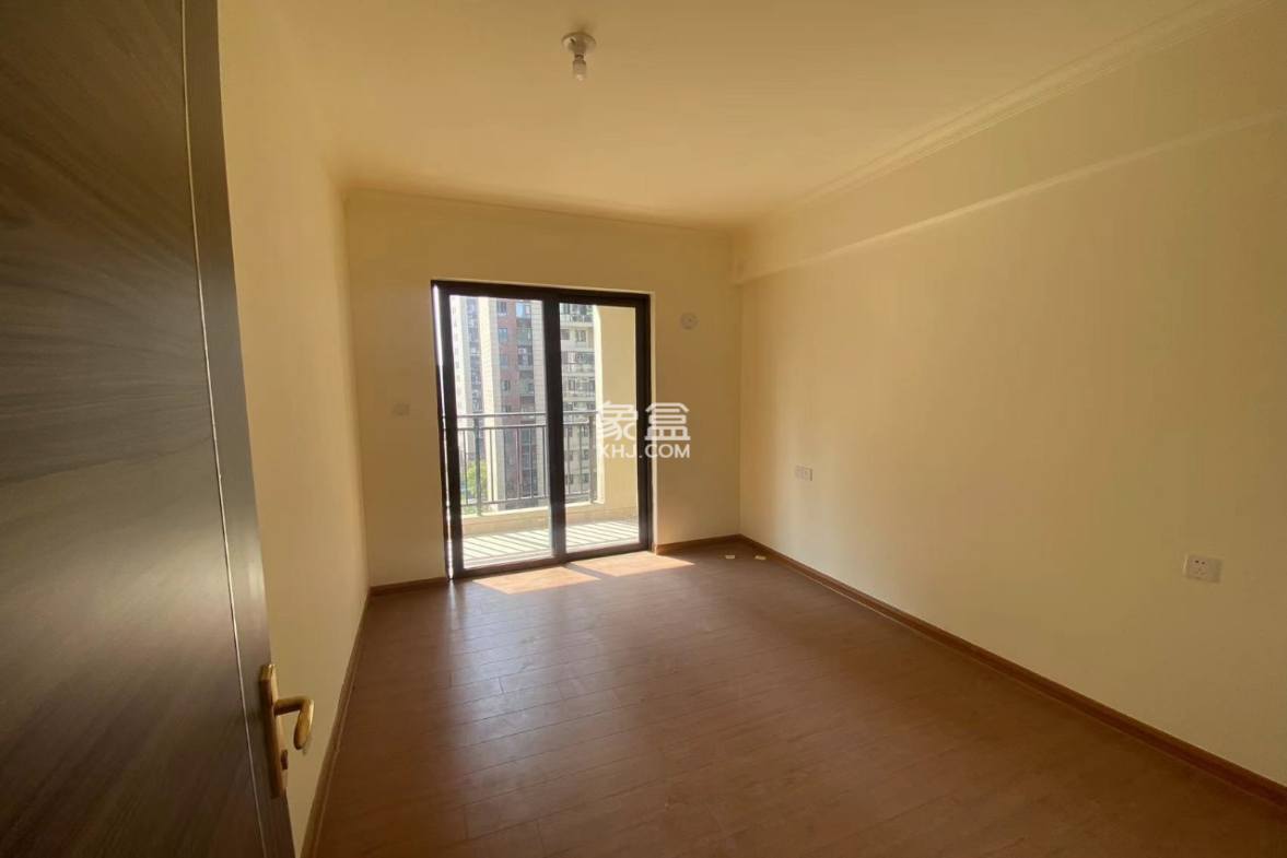 碧桂园豪园 4室2厅2卫 2000.00元/月 碧桂园豪园 4室2厅2卫 2000.00元/月室内图