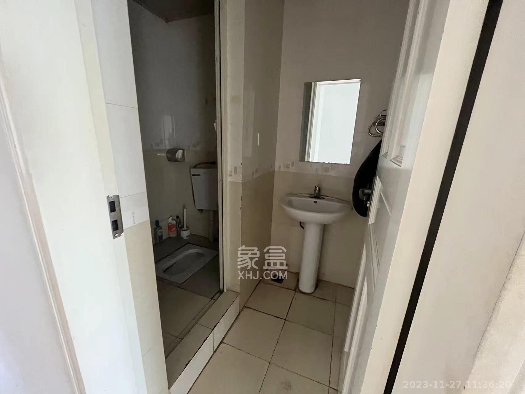 华菱新城地标  1室1厅1卫   7500.00元/月室内图