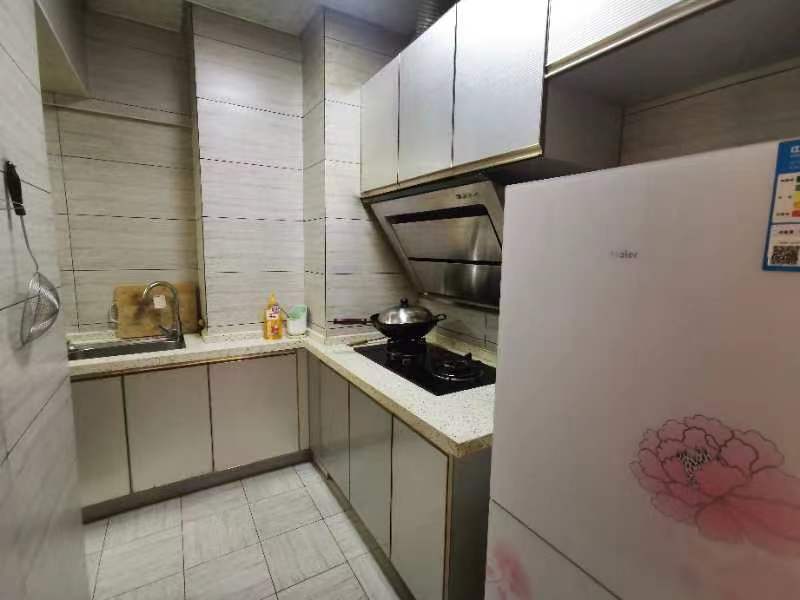 中建国际大厦  2室2厅1卫   1700.00元/月室内图