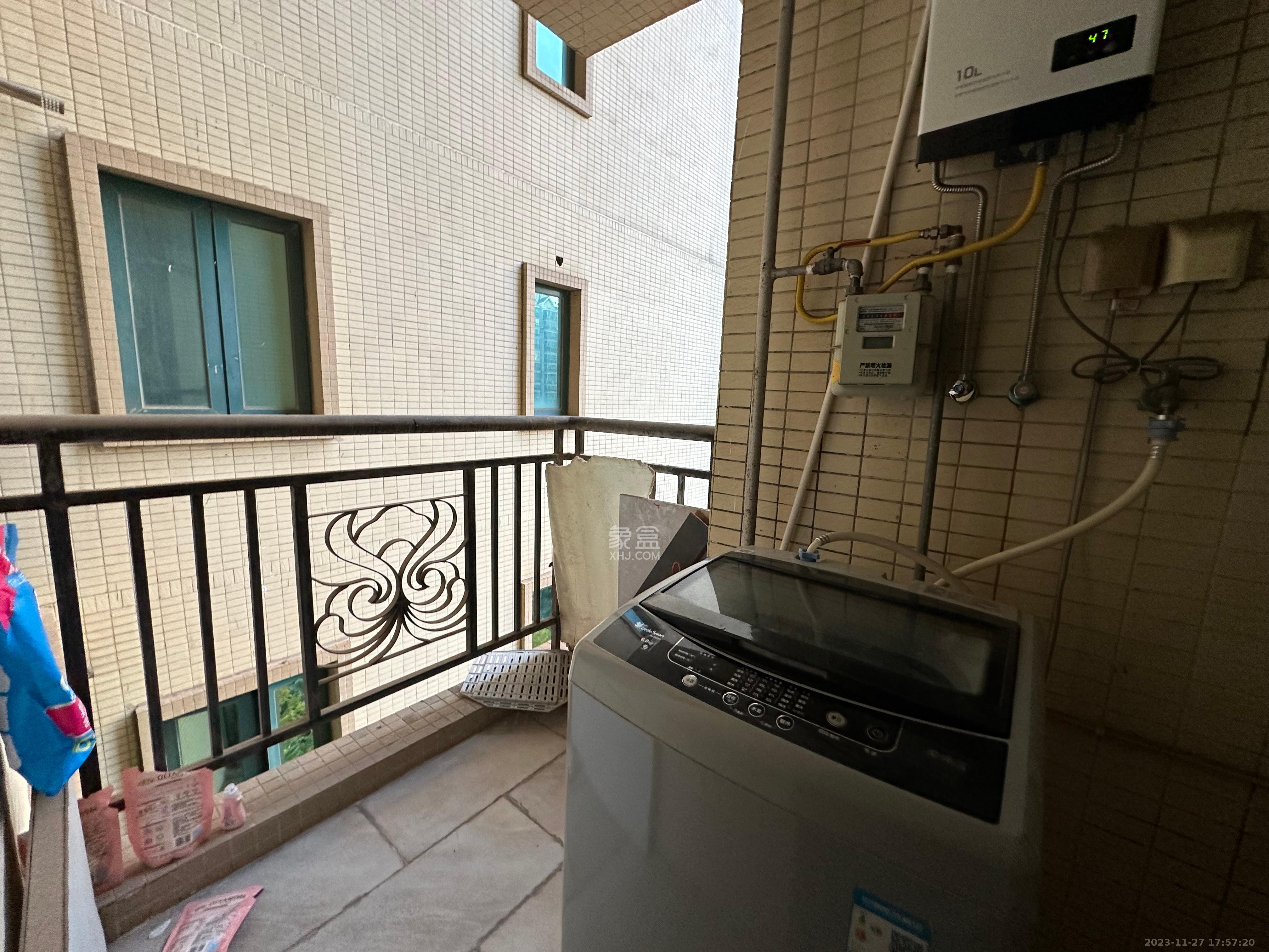 恒大名都  4室2厅1卫    2200.0元/月室内图