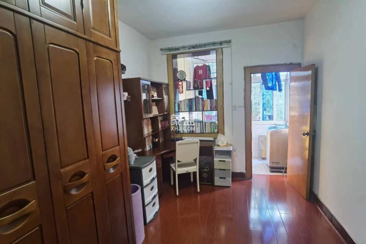 耀华新村 3室2厅1卫 50.00万 耀华新村 3室2厅1卫 50.00万室内图