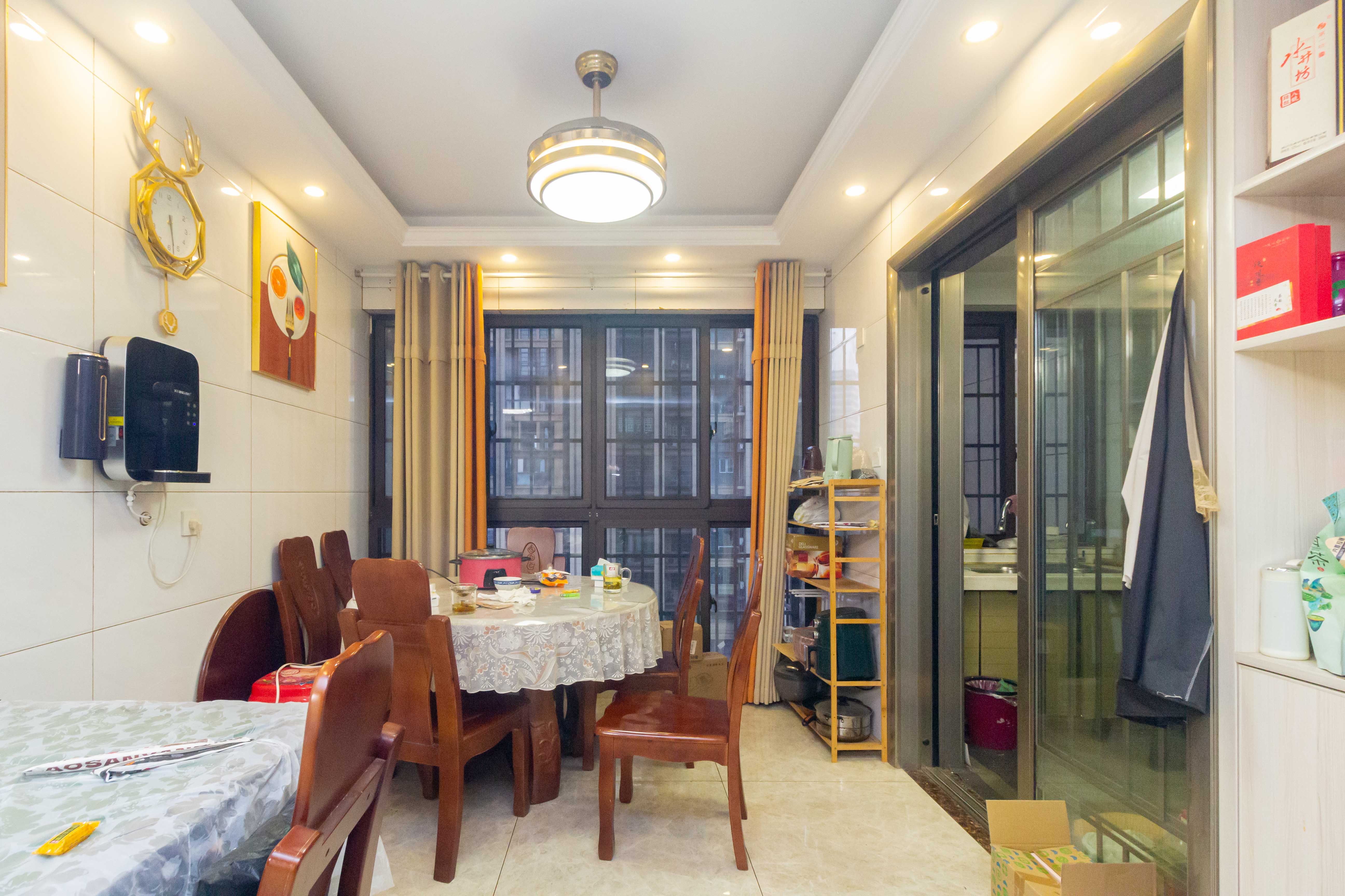 东方美地  3室2厅2卫    86.0万 东方美地  3室2厅2卫    86.0万客厅