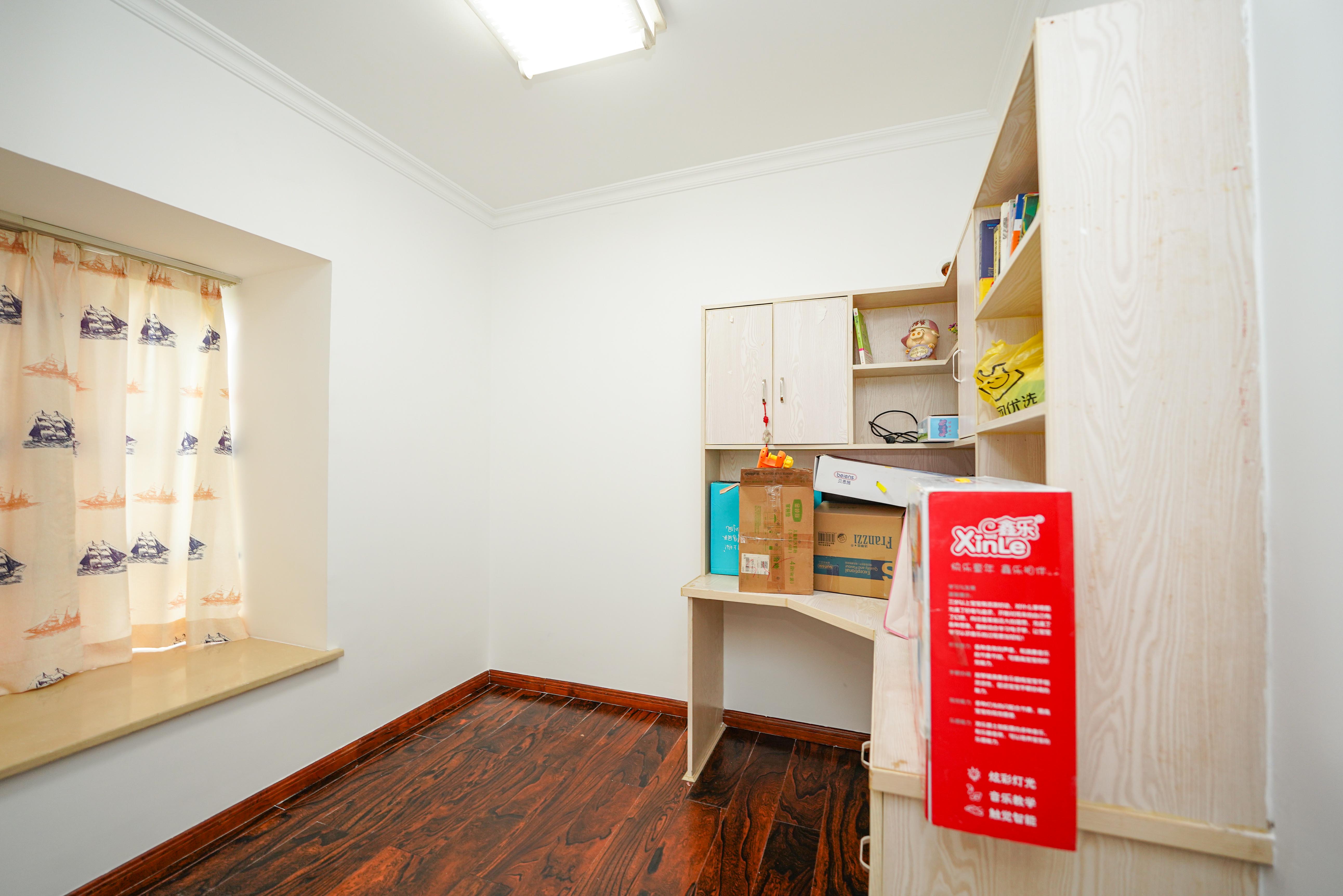 五矿紫湖香醍  3室2厅1卫    52.0万卧室