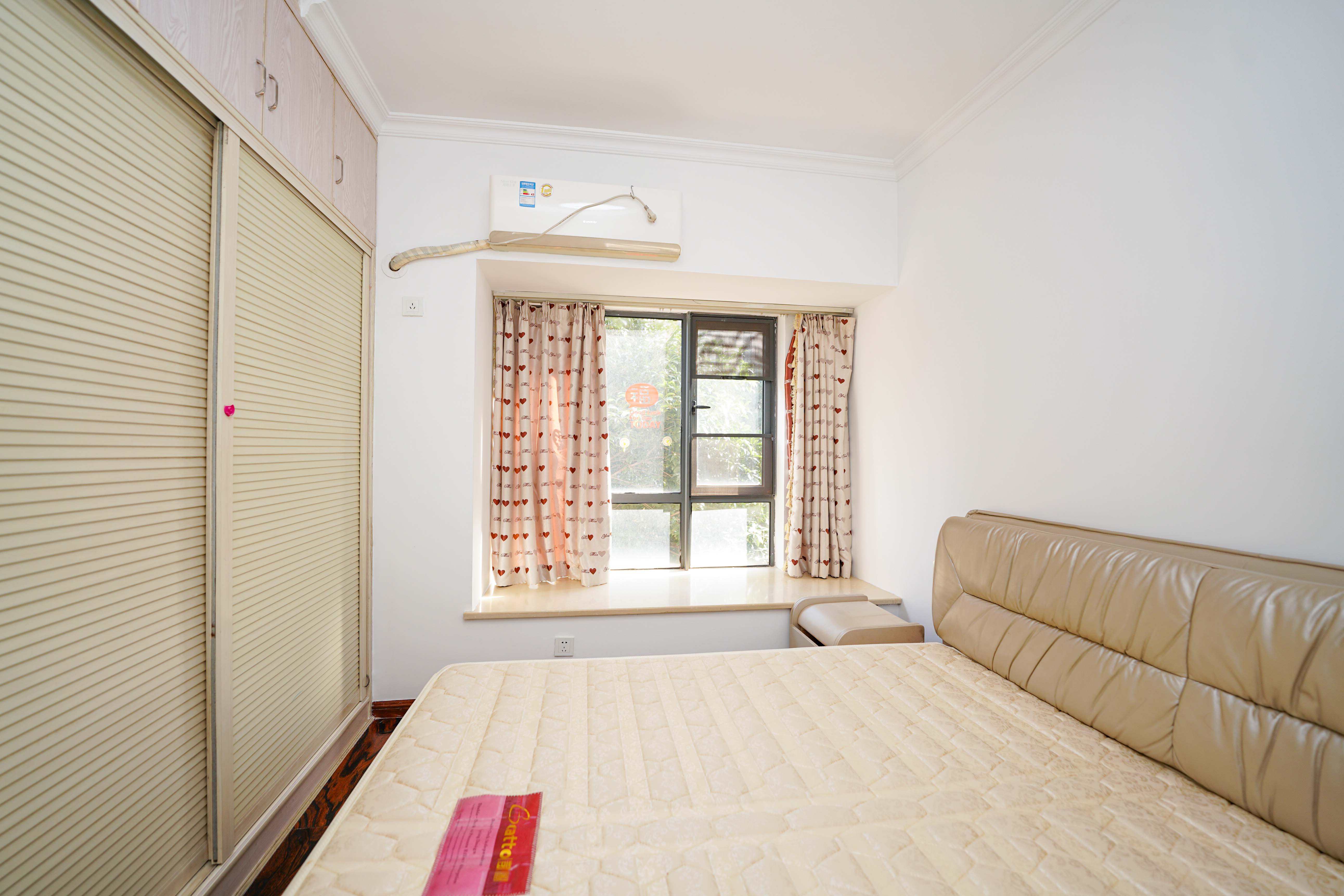 五矿紫湖香醍  3室2厅1卫    52.0万卧室