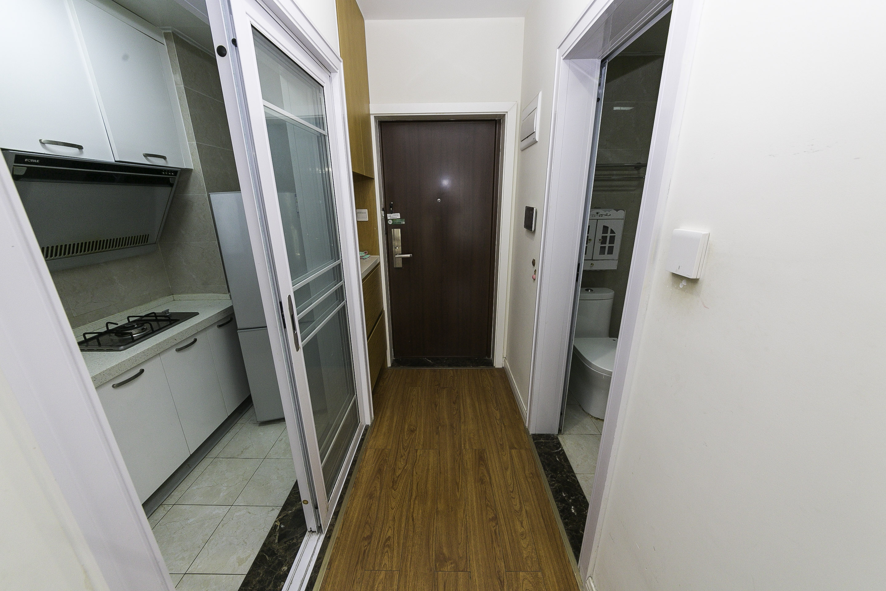 中建信和城  1室1厅1卫   52.00万其他
