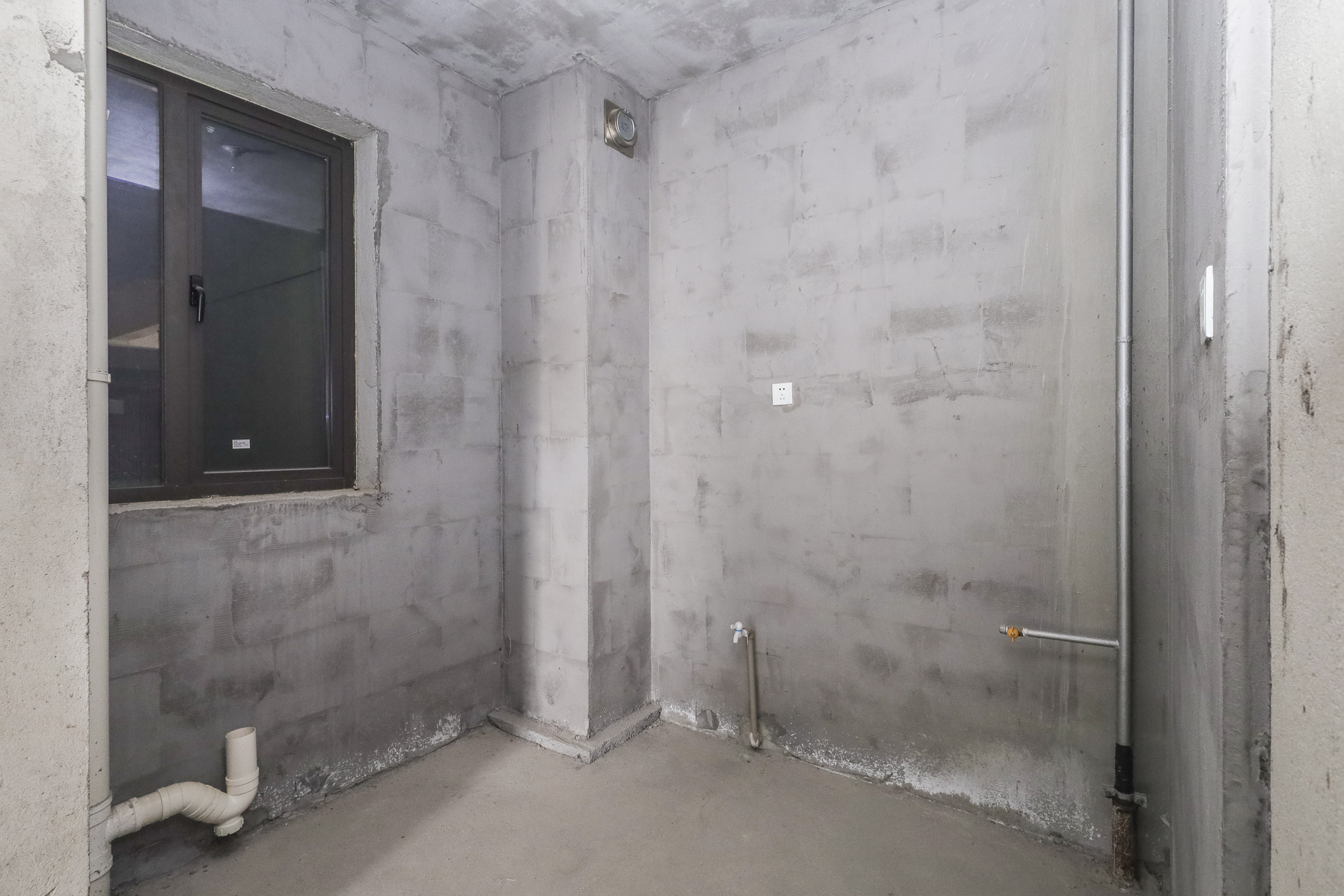 帝辰金缇水郡 3室2厅2卫 67.8万 帝辰金缇水郡 3室2厅2卫 67.8万厨房