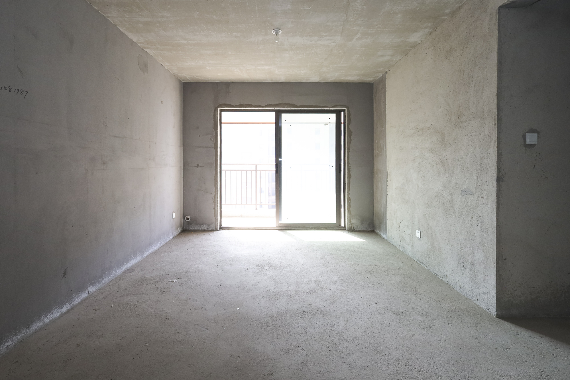 帝辰金缇水郡 3室2厅2卫 67.8万 帝辰金缇水郡 3室2厅2卫 67.8万客厅