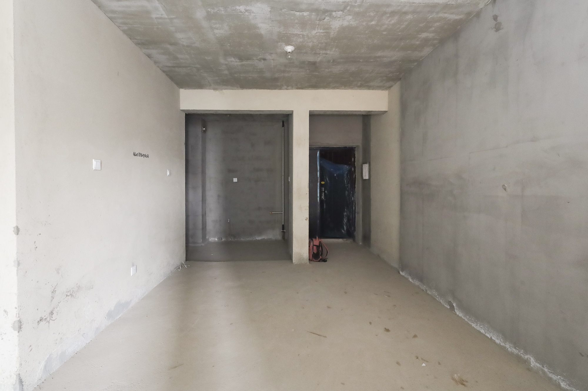 帝辰金缇水郡 3室2厅2卫 67.8万 帝辰金缇水郡 3室2厅2卫 67.8万客厅