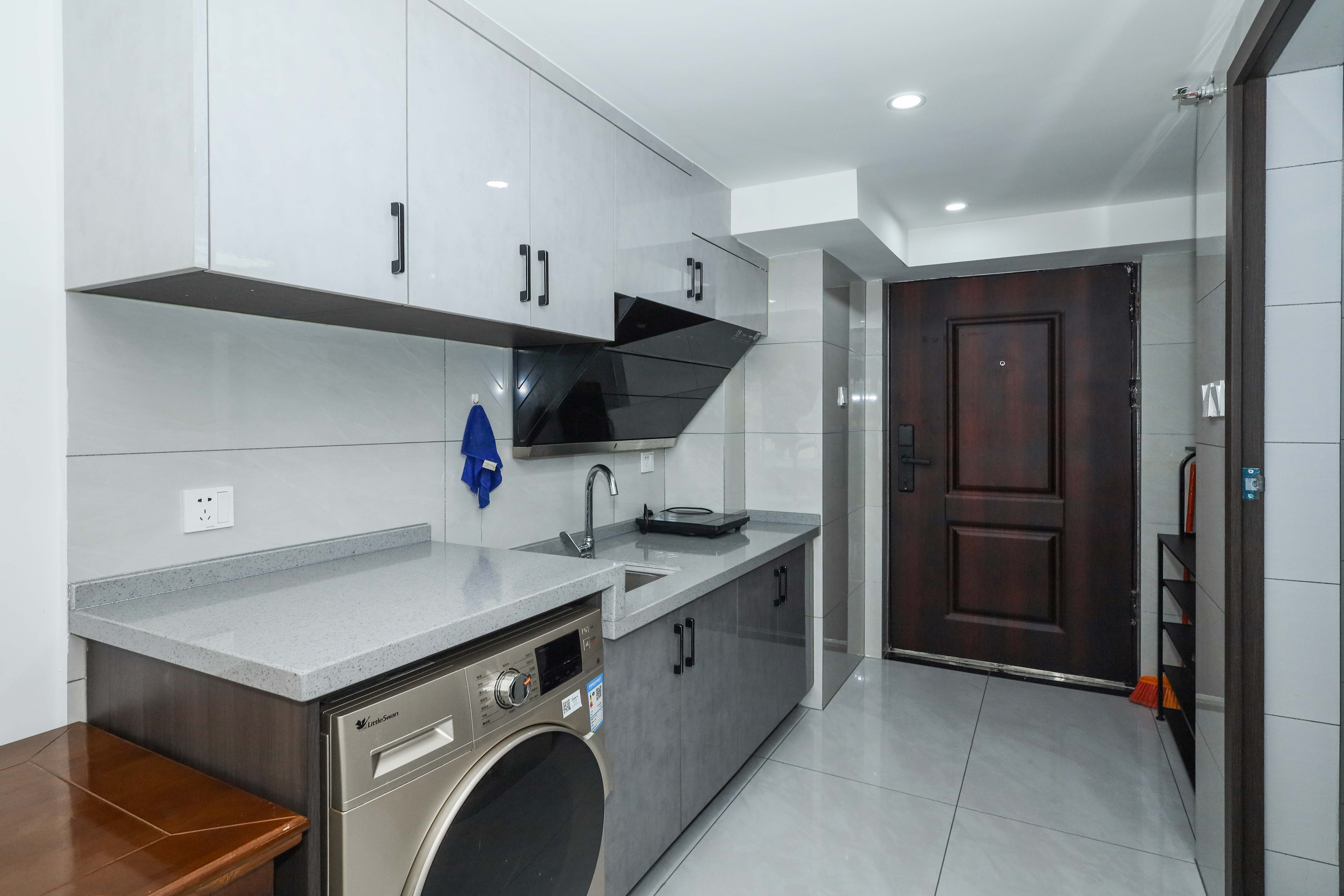 梅溪湖家居建材城 1室1厅1卫 49.8万 梅溪湖家居建材城 1室1厅1卫 49.8万厨房