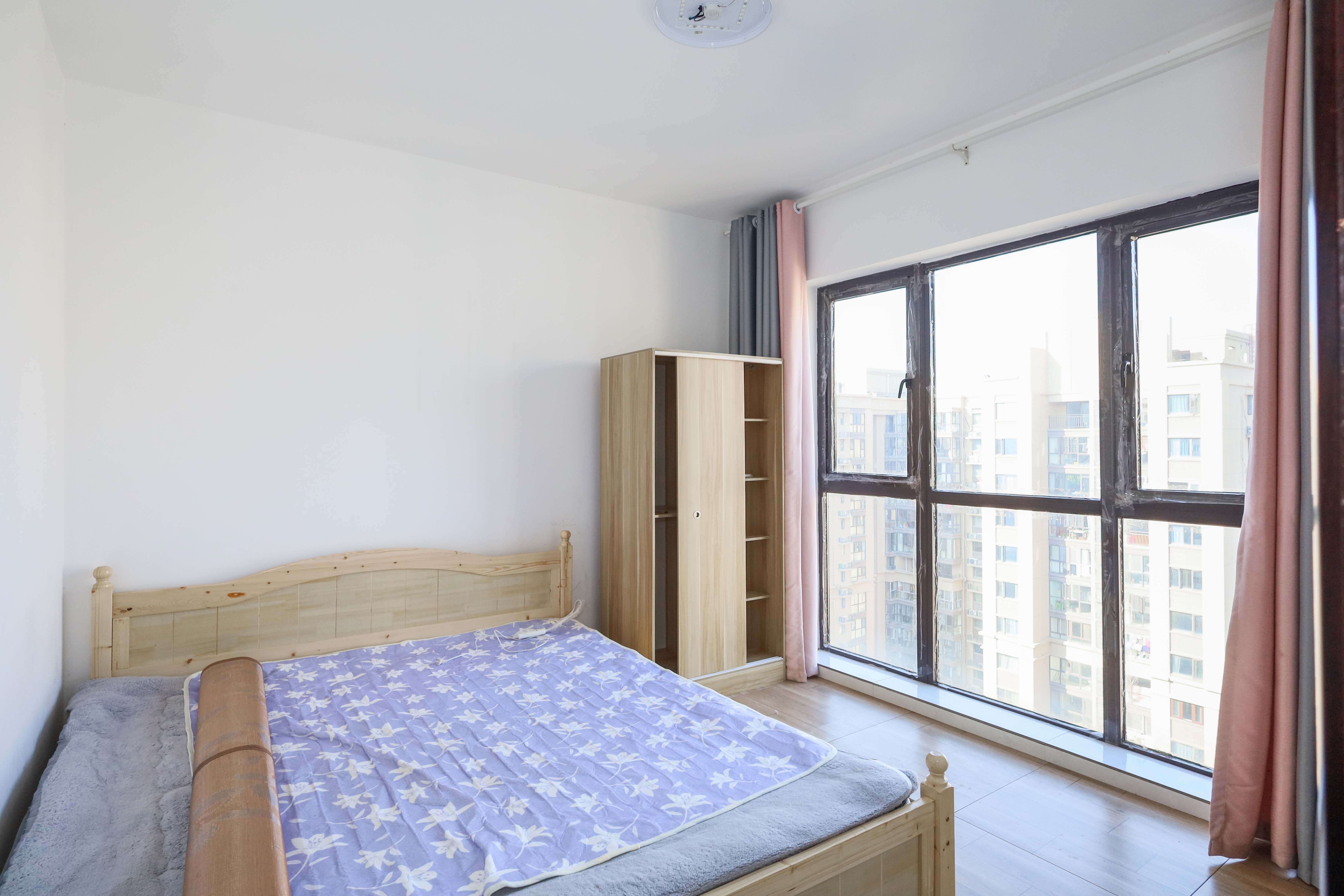 梅溪湖合能璞丽 4室2厅2卫 130.0万 梅溪湖合能璞丽 4室2厅2卫 130.0万卧室