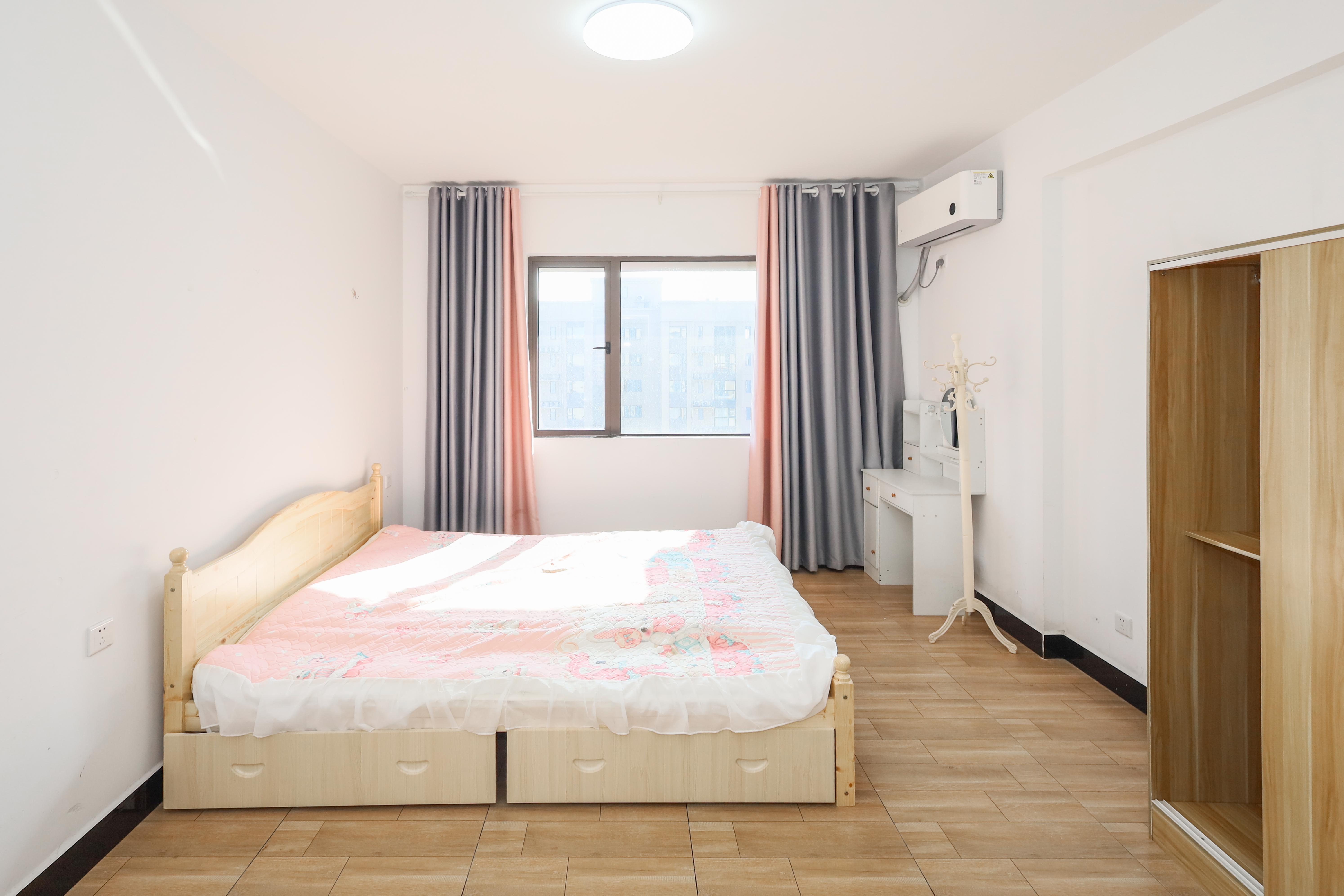 梅溪湖合能璞丽 4室2厅2卫 130.0万 梅溪湖合能璞丽 4室2厅2卫 130.0万卧室