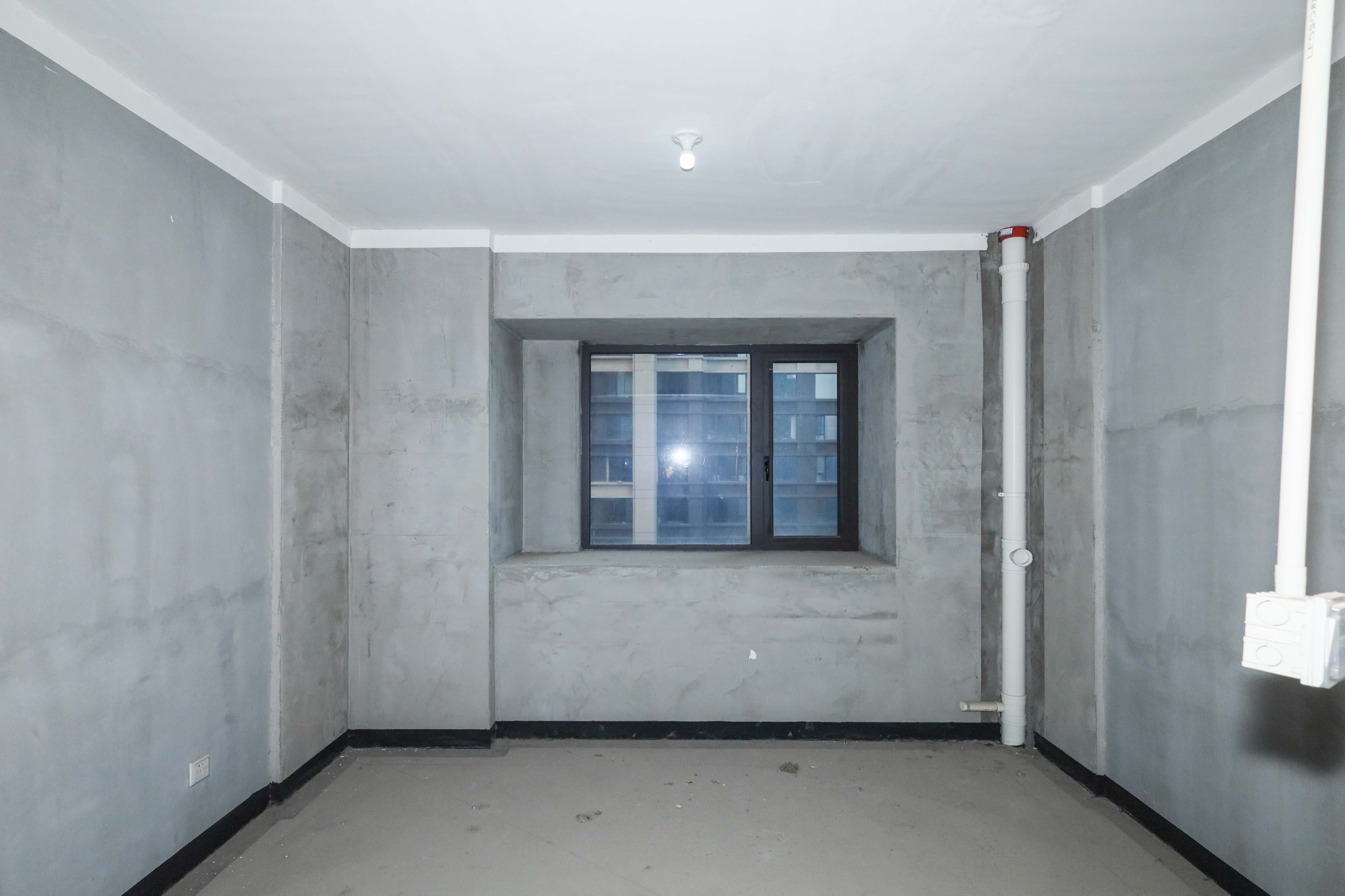 建发央著  4室2厅2卫   295.00万卧室