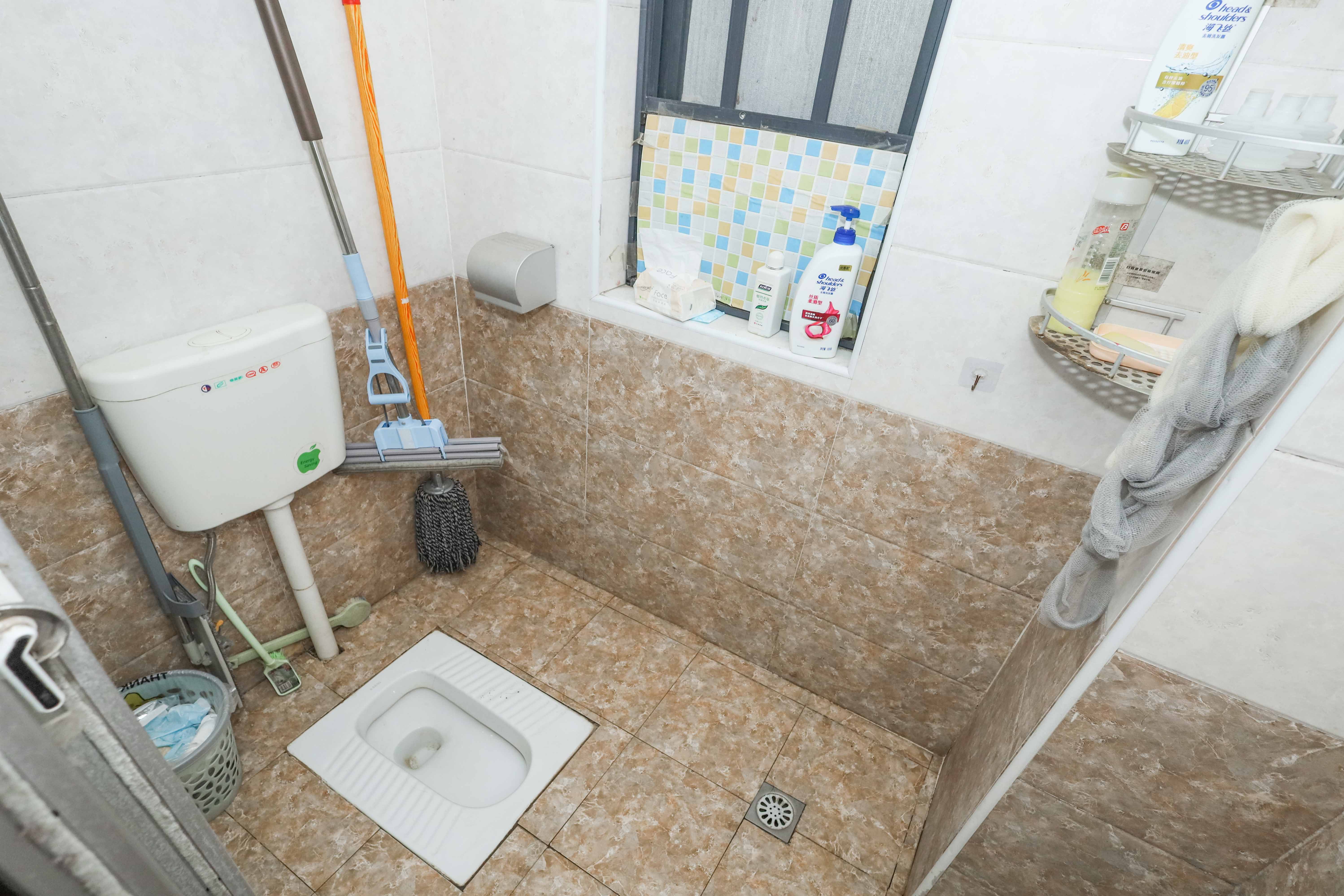 中国铁建梅溪青秀一期  2室2厅1卫   129.00万卫生间
