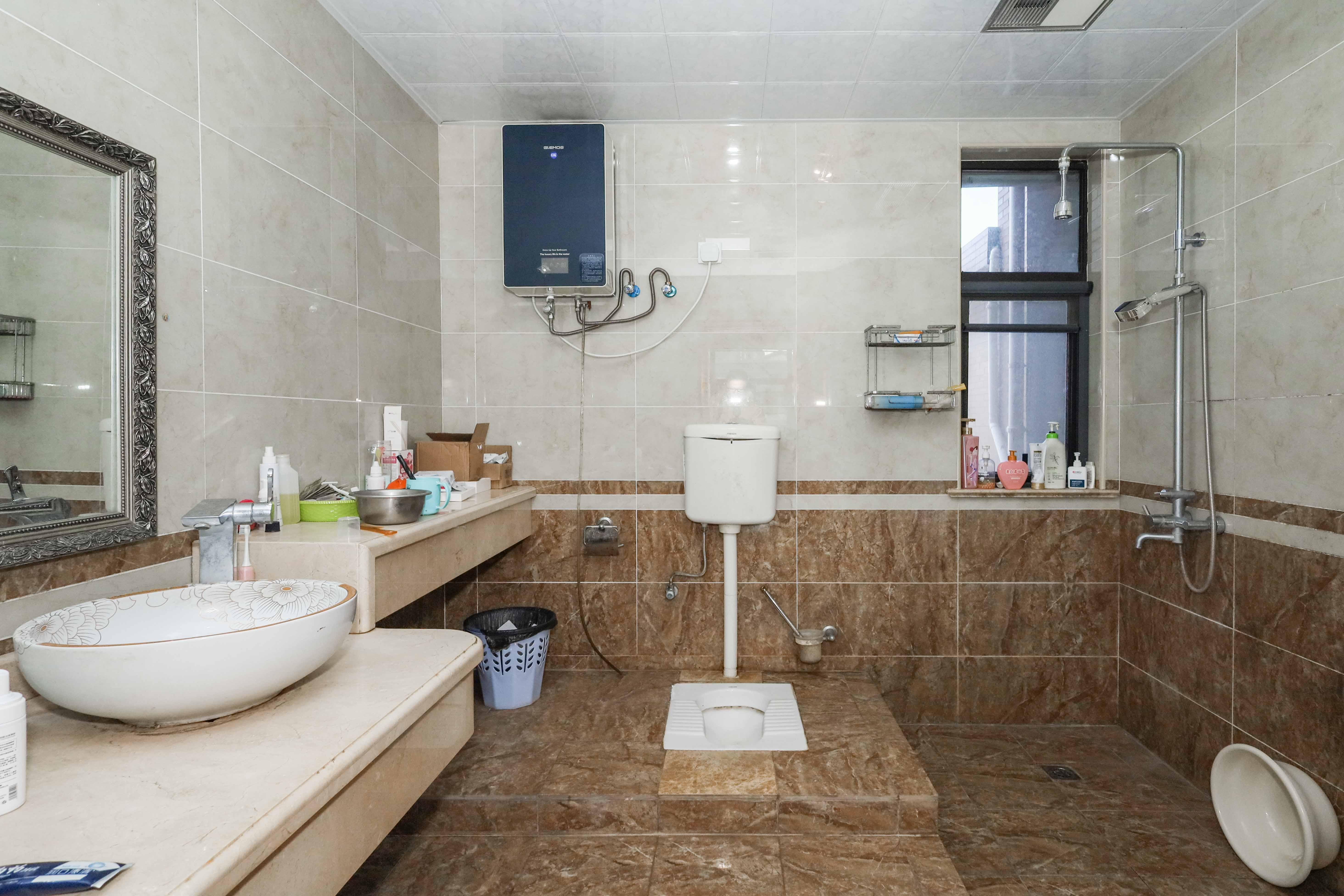 山水英伦  5室2厅3卫    385.0万 山水英伦  5室2厅3卫    385.0万其他