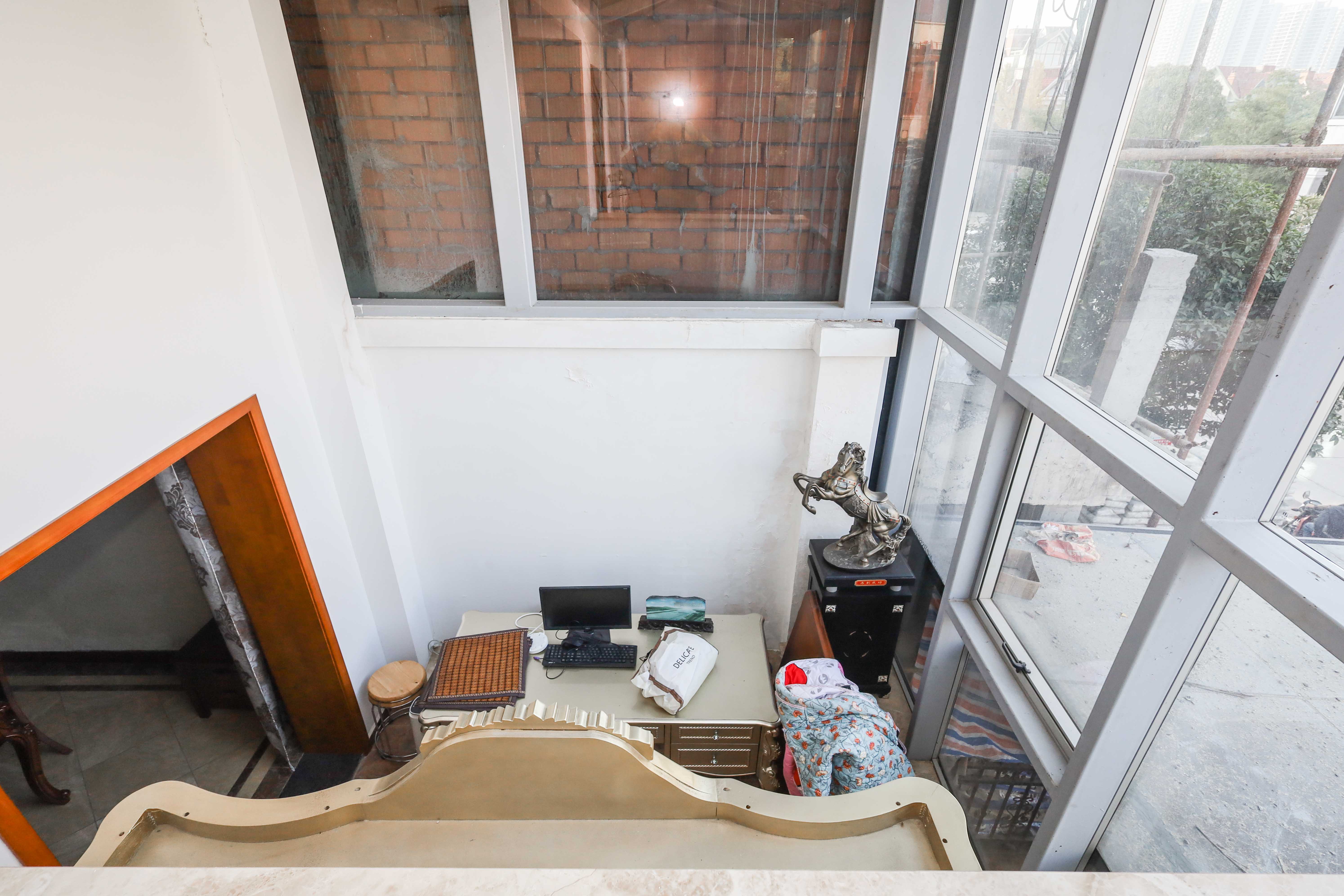 山水英伦  5室2厅3卫    385.0万 山水英伦  5室2厅3卫    385.0万其他