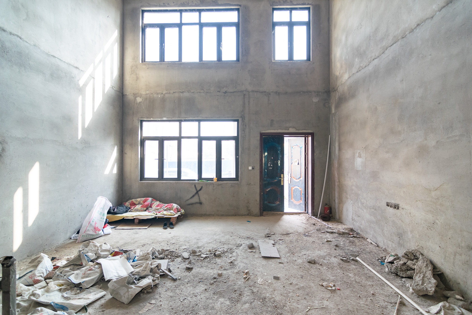 碧桂园高尔夫花园  5室2厅3卫    450.0万 碧桂园高尔夫花园  5室2厅3卫    450.0万客厅