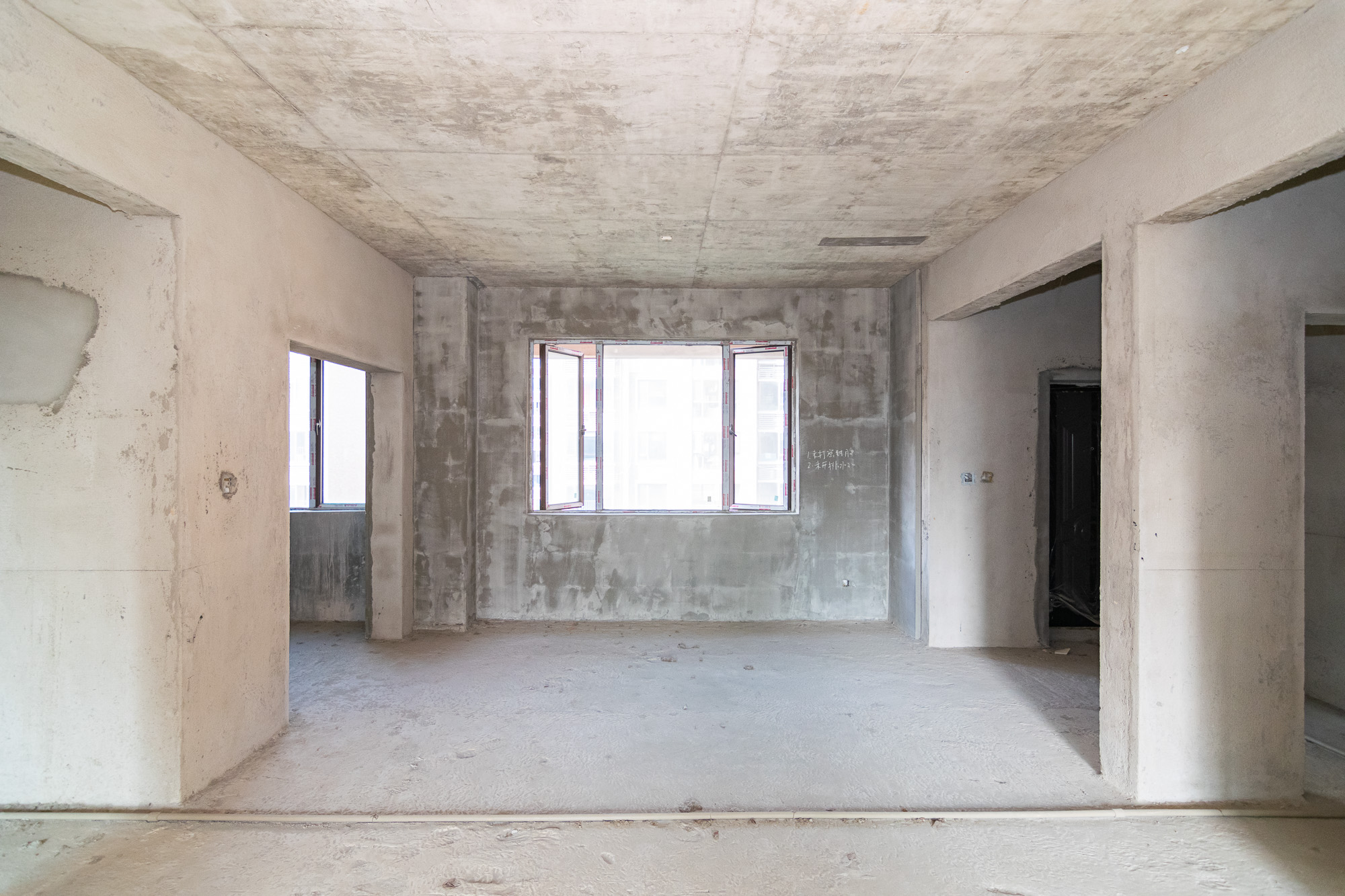 大汉汉园  4室2厅2卫    115.0万其他