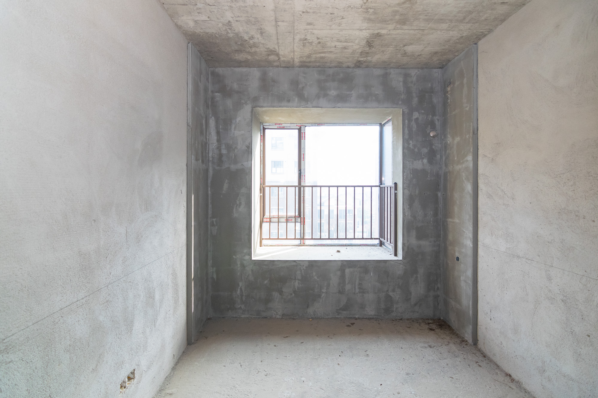 大汉汉园  4室2厅2卫    115.0万卧室