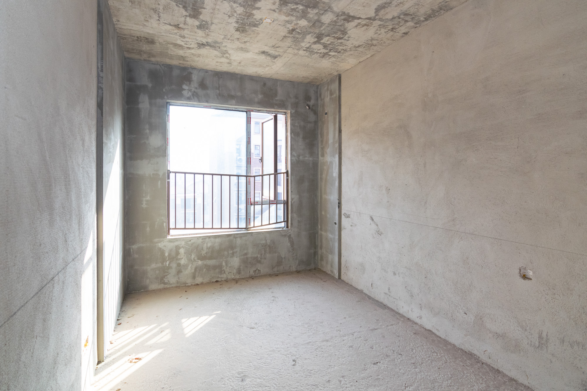 大汉汉园  4室2厅2卫    115.0万卧室