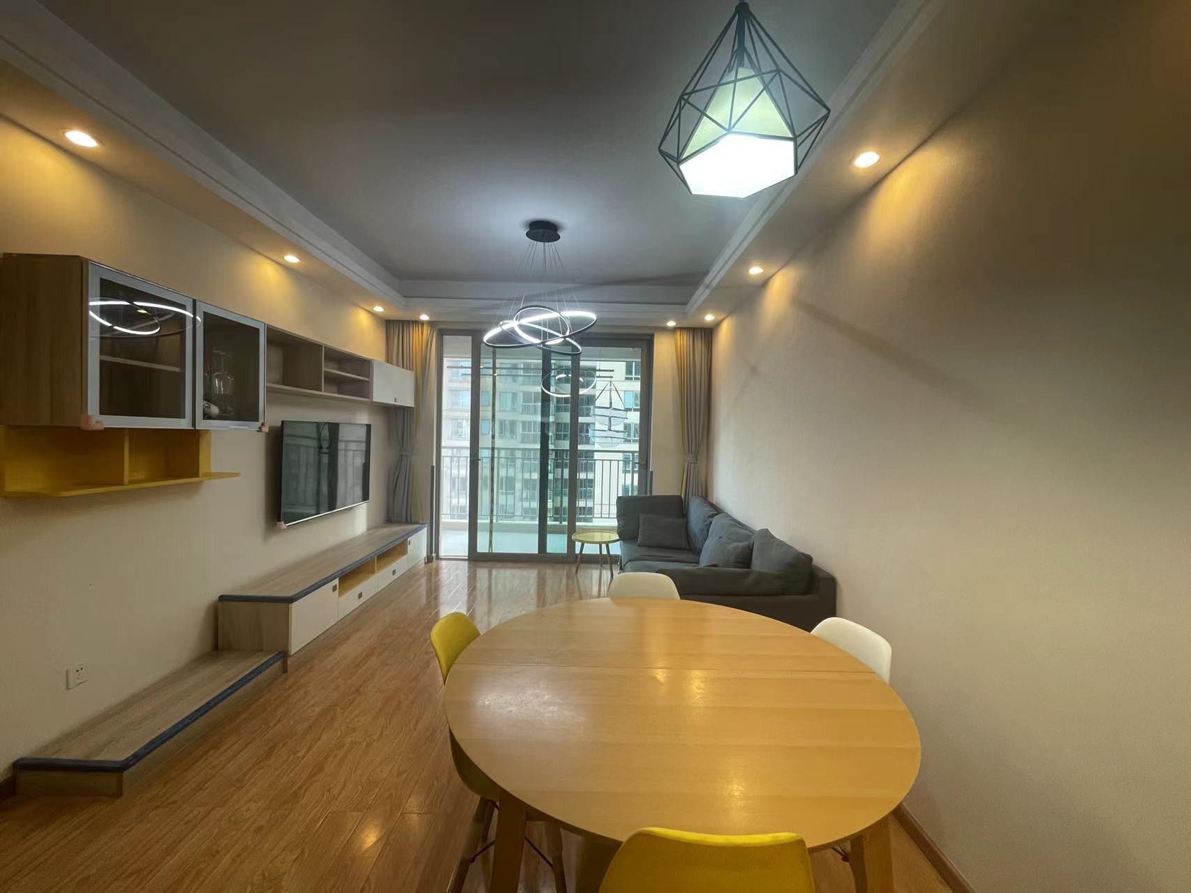 晋合湘水湾三期  2室1厅1卫    55.0万 晋合湘水湾三期  2室1厅1卫    55.0万室内图