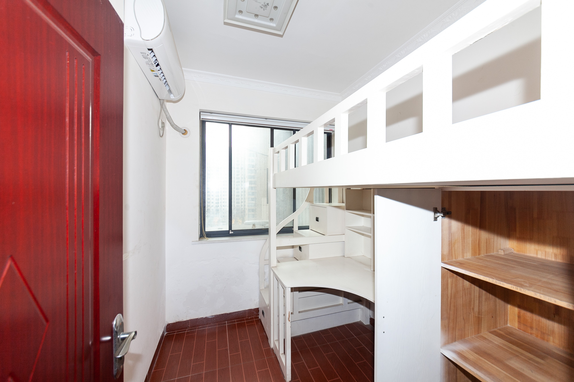 盛腾学林西岸  23室2厅2卫    76.5万 盛腾学林西岸  23室2厅2卫    76.5万卧室