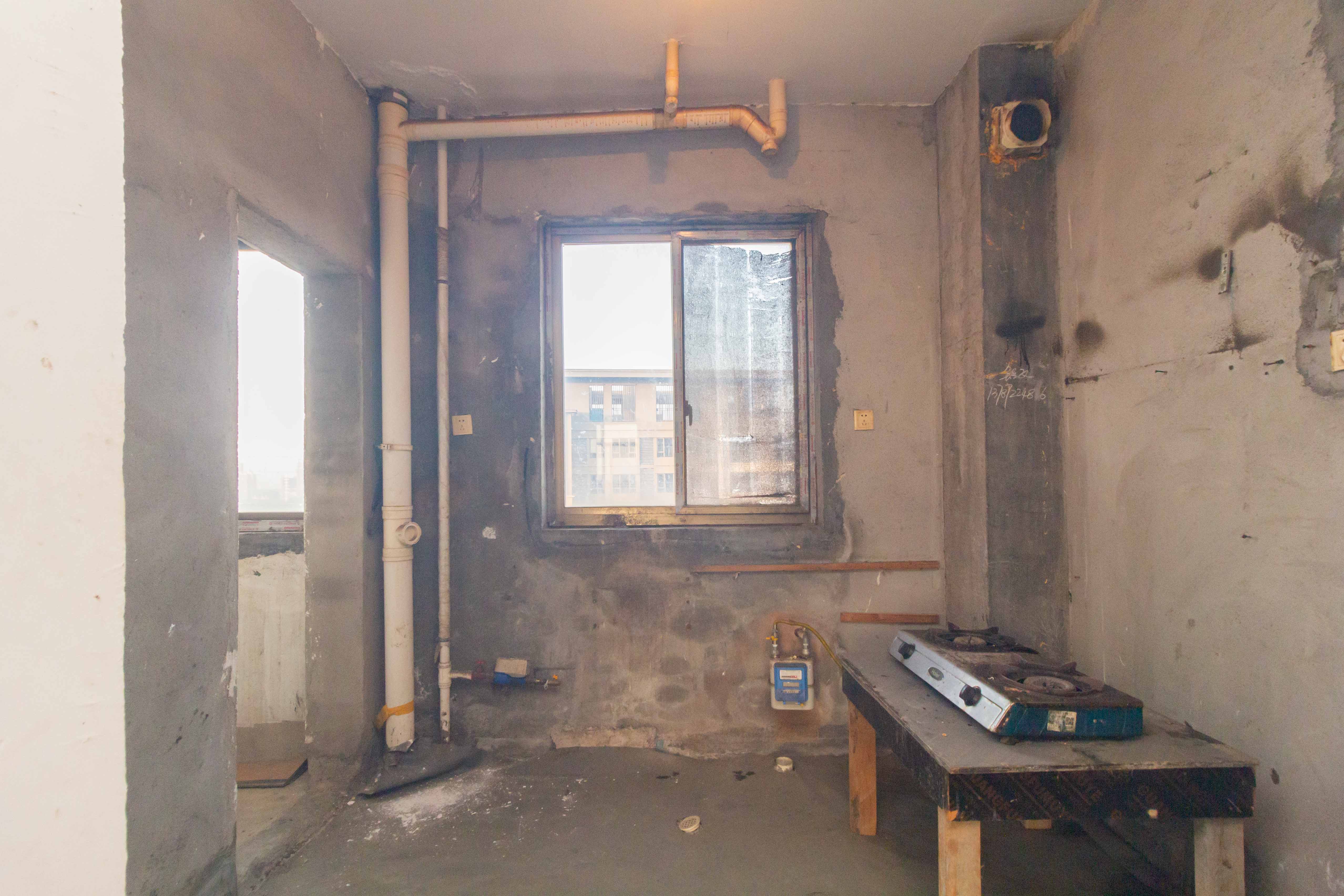 湖南有色地质勘查局宿舍(榔梨镇) 3室2厅2卫 75.8万 湖南有色地质勘查局宿舍(榔梨镇) 3室2厅2卫 75.8万厨房