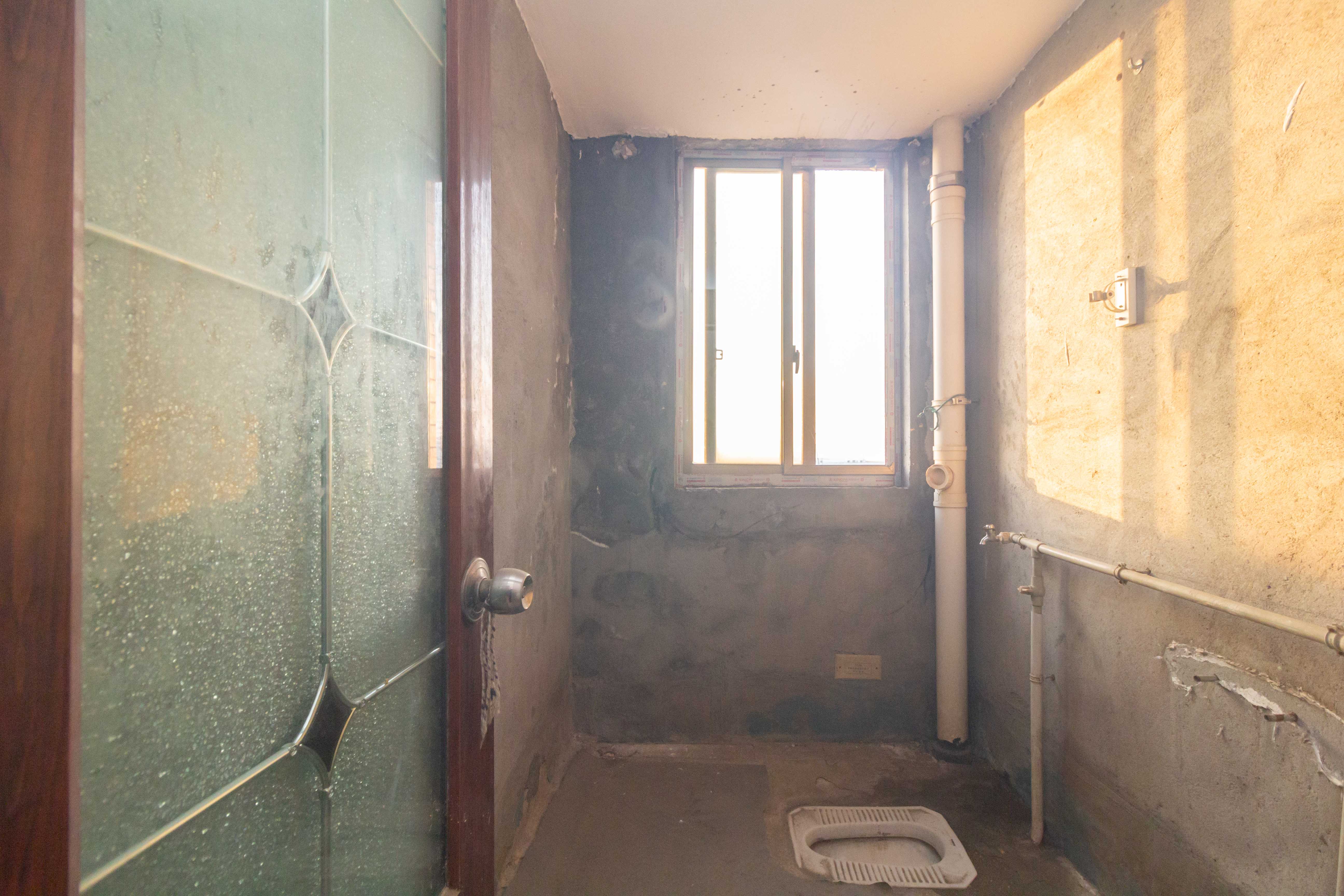 湖南有色地质勘查局宿舍(榔梨镇) 3室2厅2卫 75.8万 湖南有色地质勘查局宿舍(榔梨镇) 3室2厅2卫 75.8万卫生间