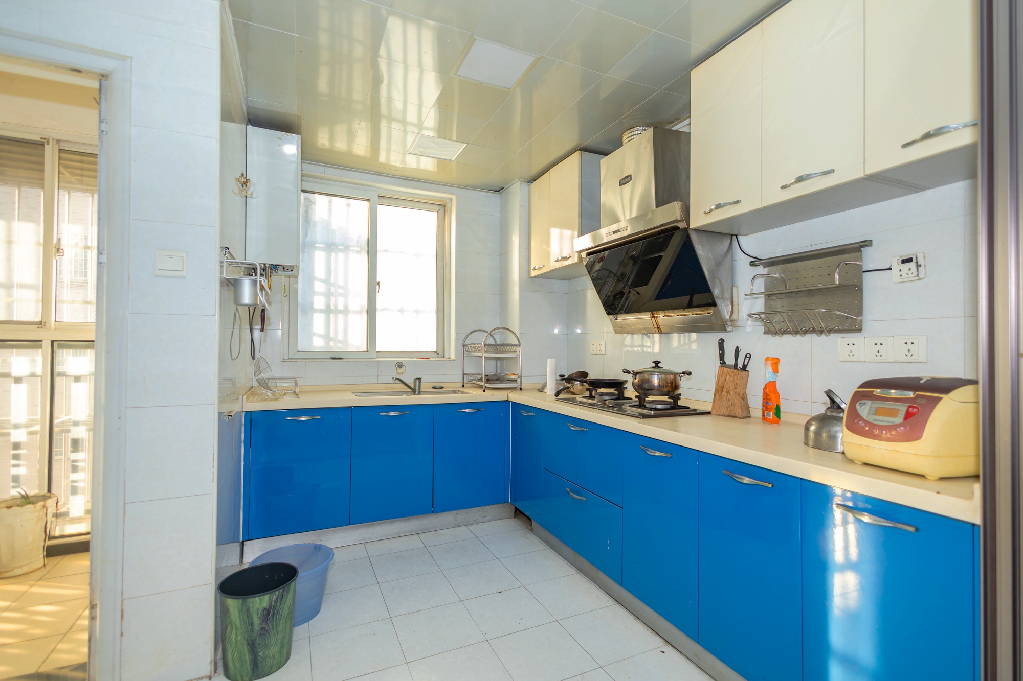 紫晶城 4室2厅2卫 92.7万 紫晶城 4室2厅2卫 92.7万厨房