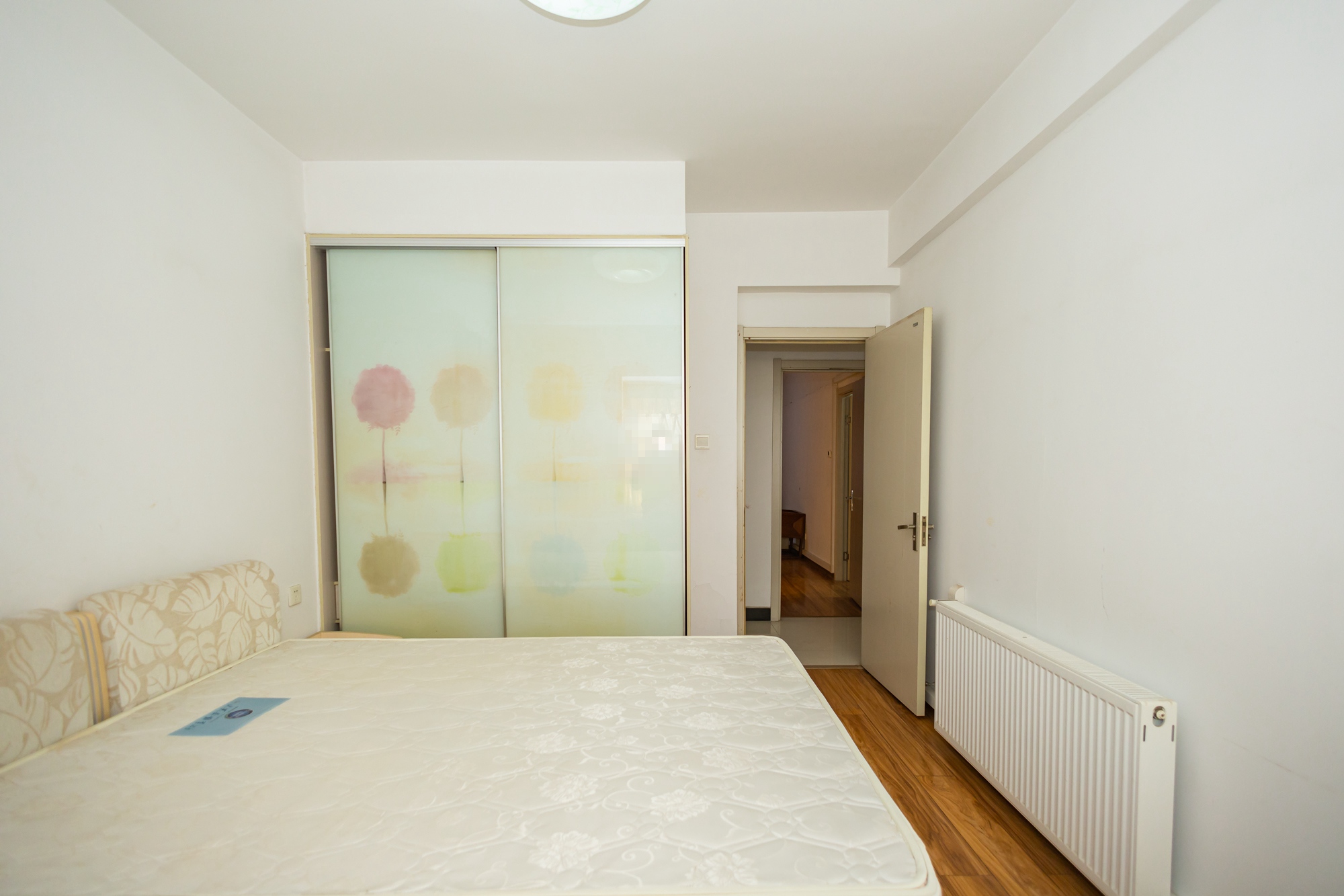 紫晶城 4室2厅2卫 92.7万 紫晶城 4室2厅2卫 92.7万卧室