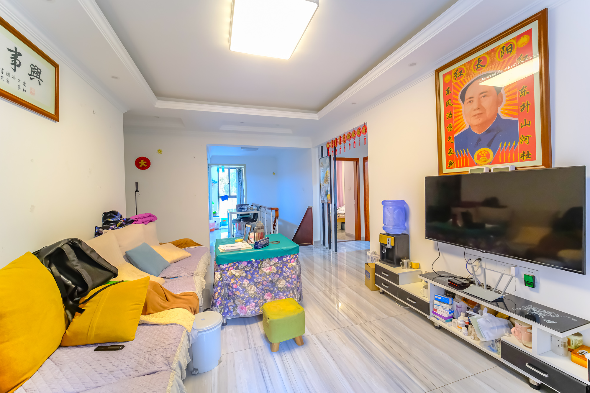 荣盛花语城  5室6厅5卫    108.0万 荣盛花语城  5室6厅5卫    108.0万客厅