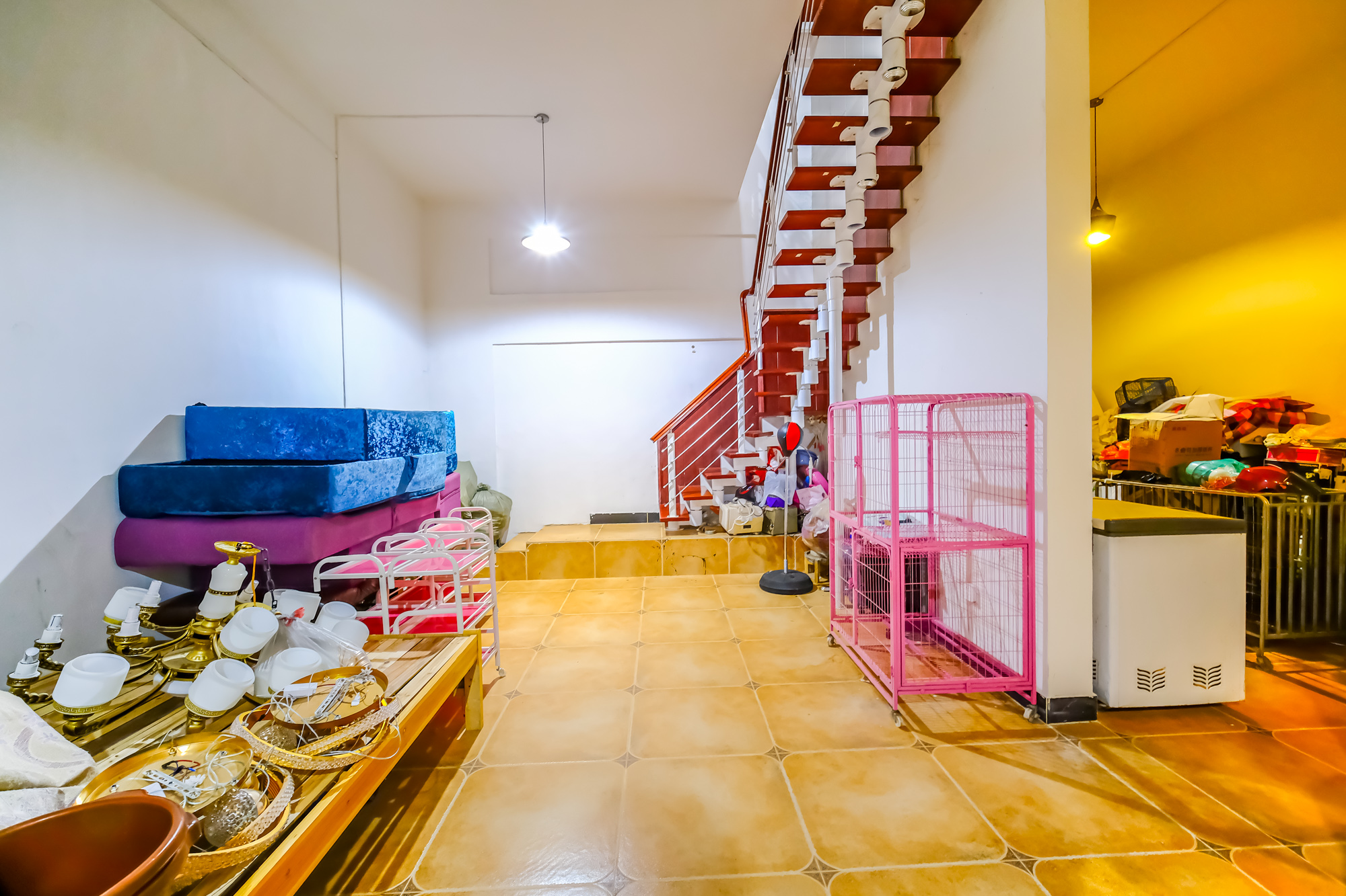 荣盛花语城  5室6厅5卫    108.0万 荣盛花语城  5室6厅5卫    108.0万其他