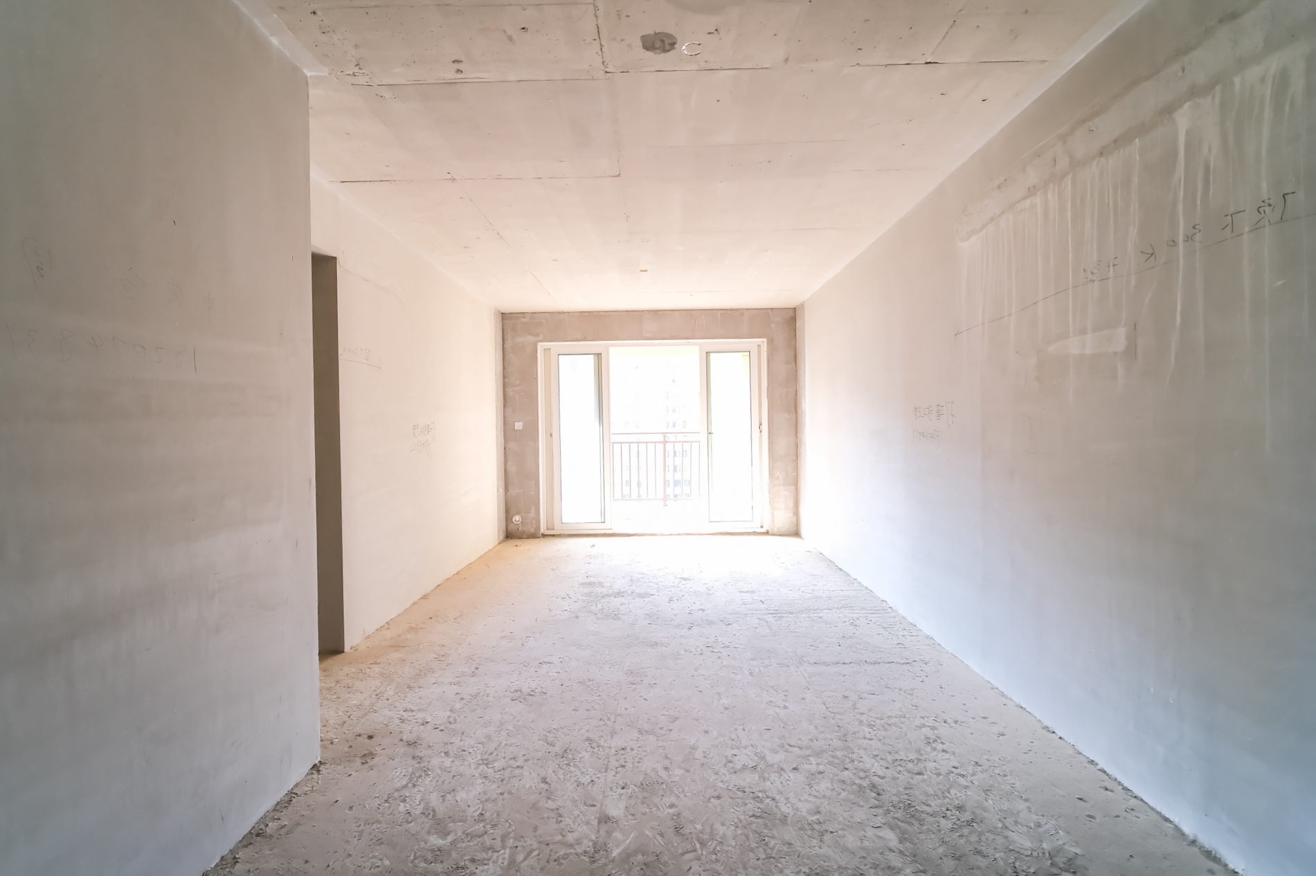 保利香槟国际  3室2厅2卫    80.0万 保利香槟国际  3室2厅2卫    80.0万客厅