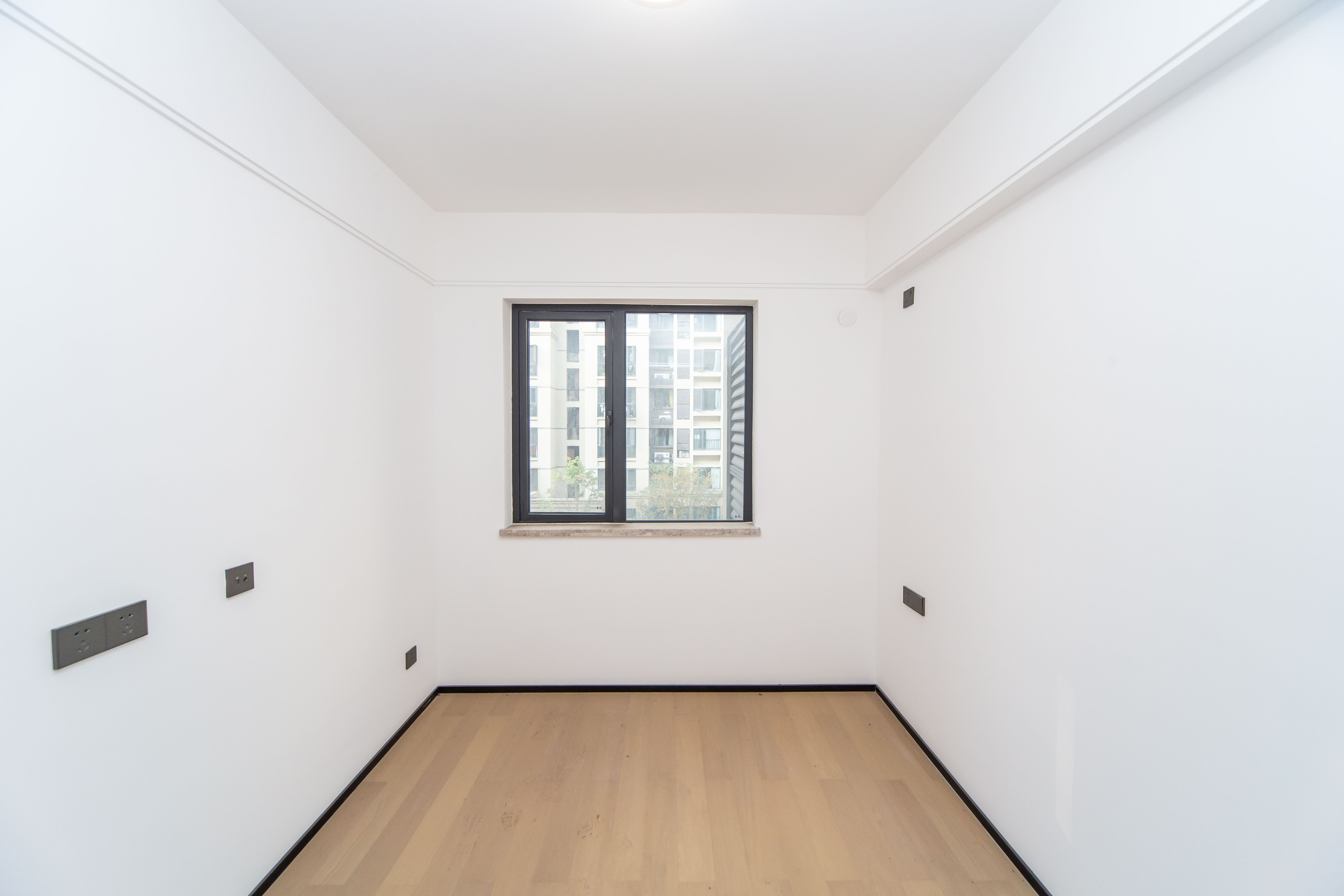 万科魅力之城天阔里  4室2厅2卫    238.0万卧室