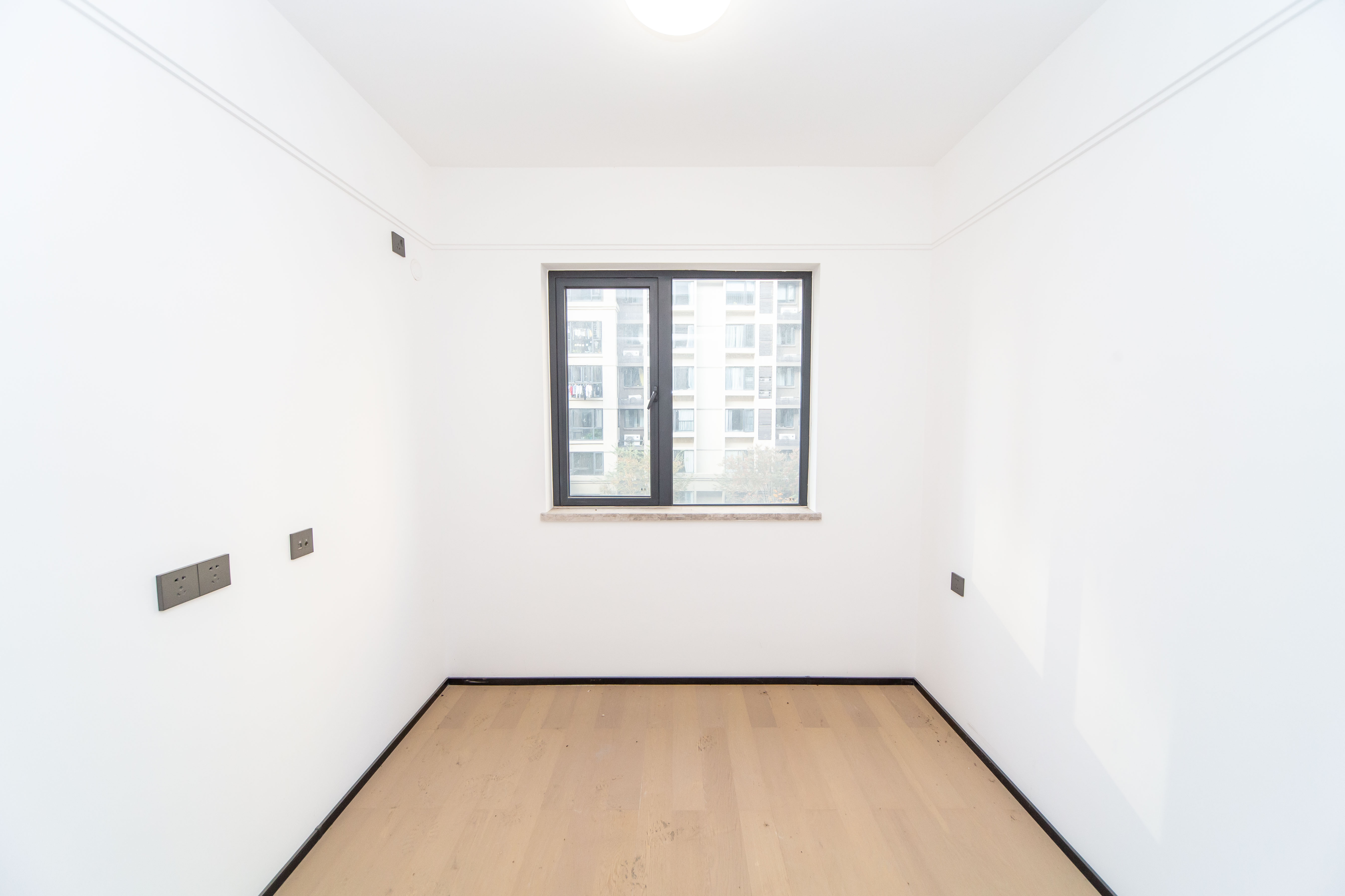 万科魅力之城天阔里  4室2厅2卫    238.0万卧室