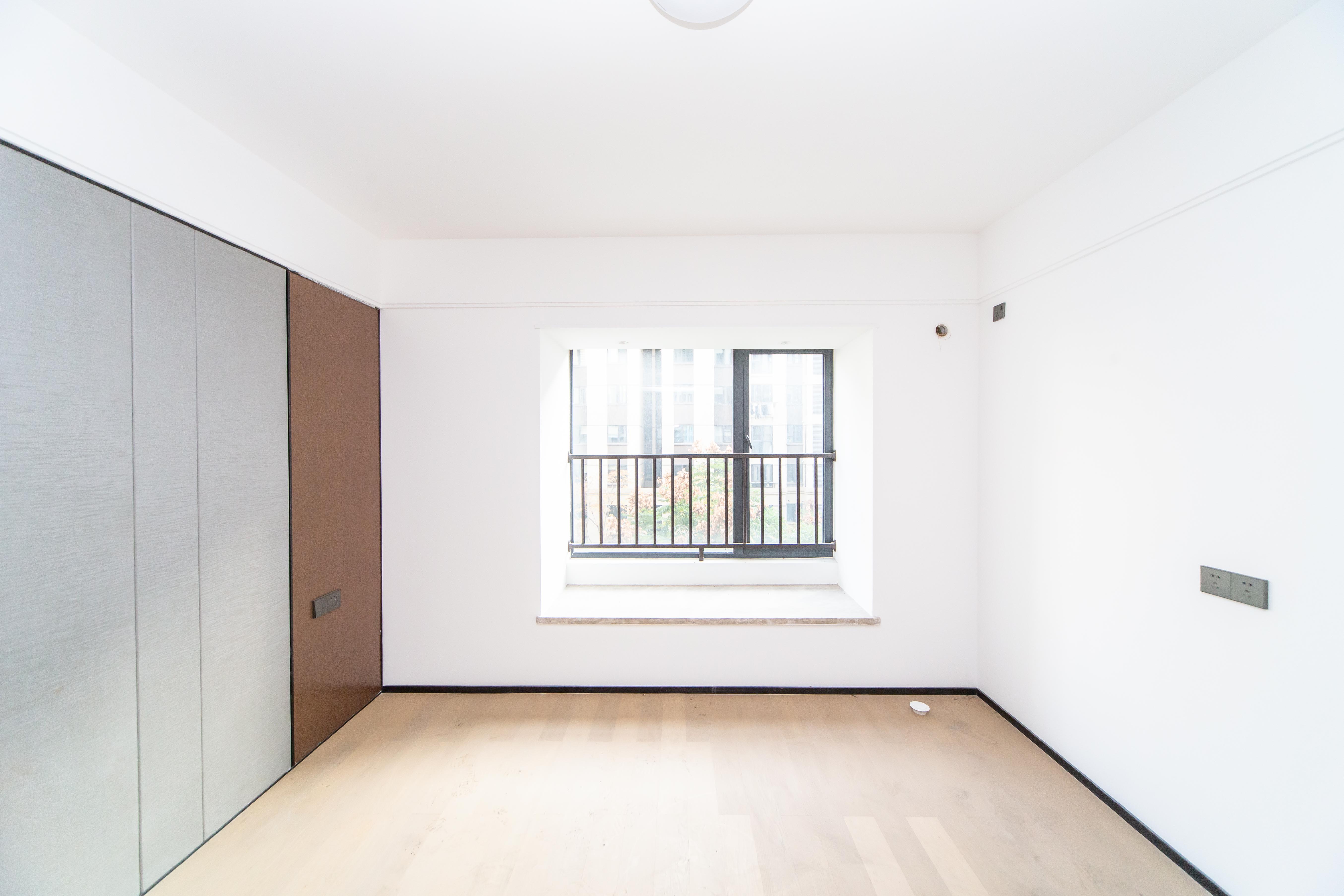 万科魅力之城天阔里  4室2厅2卫    238.0万卧室