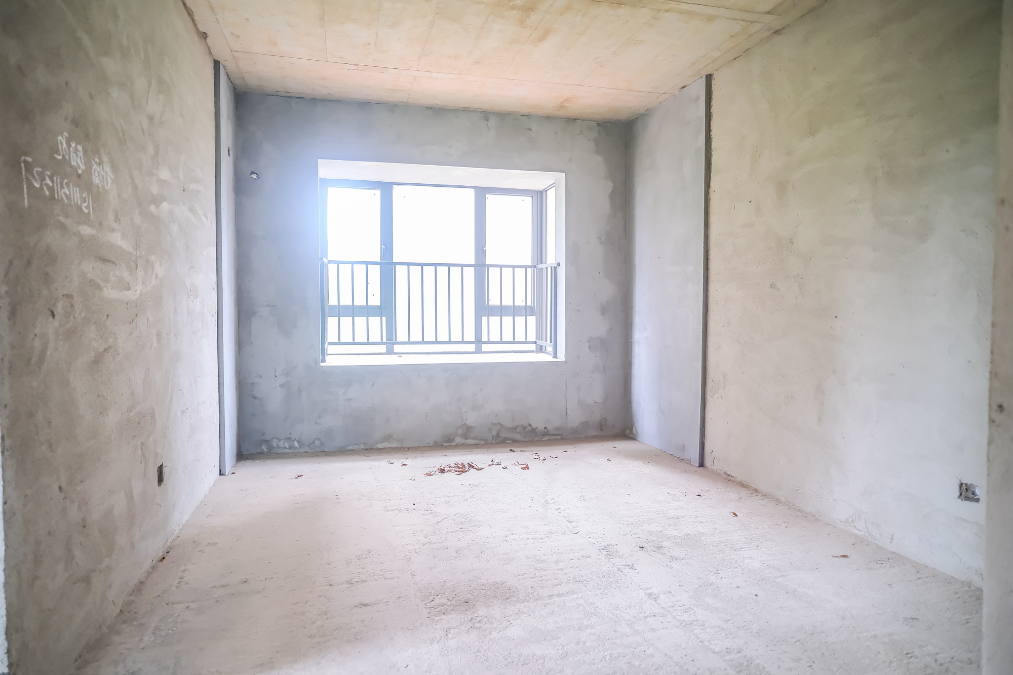 永宏万家里 5室2厅2卫 168.8万 永宏万家里 5室2厅2卫 168.8万卧室