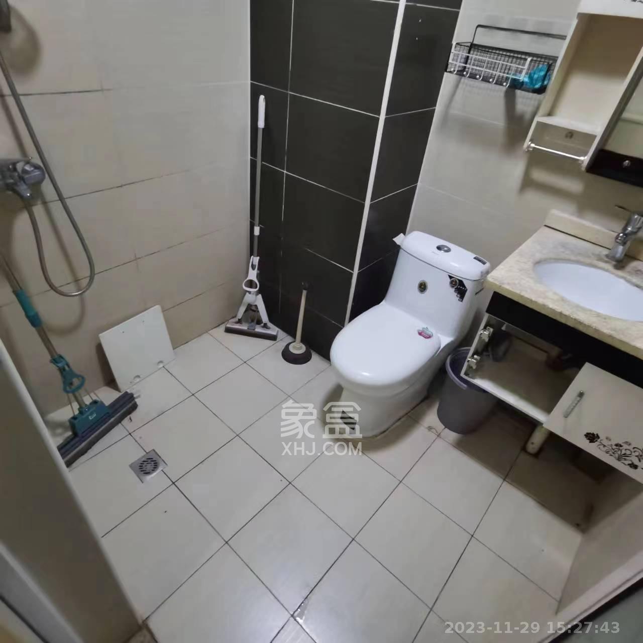 水岸世景  2室1厅1卫    2400.0元/月 水岸世景  2室1厅1卫    2400.0元/月室内图