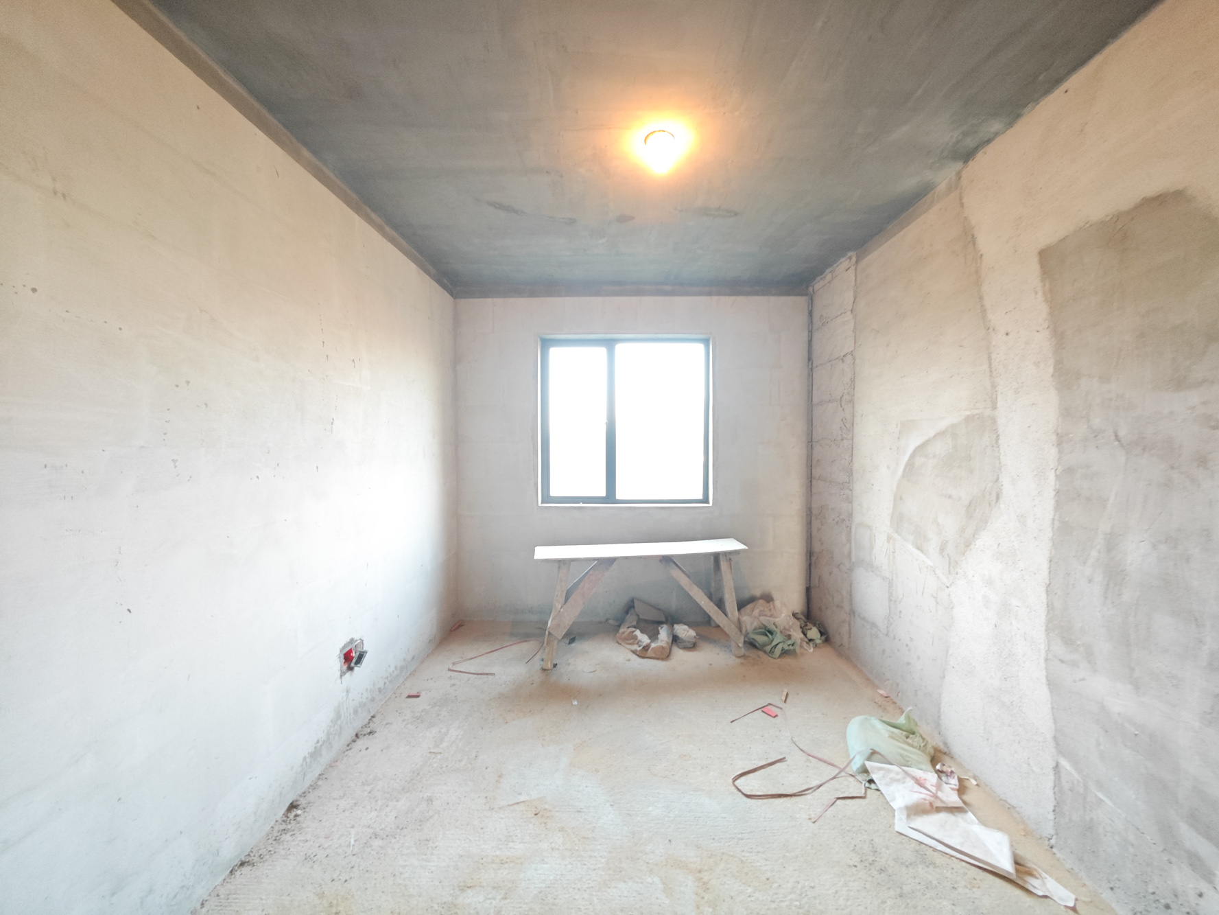 中建嘉和城  4室2厅2卫   108.80万客厅