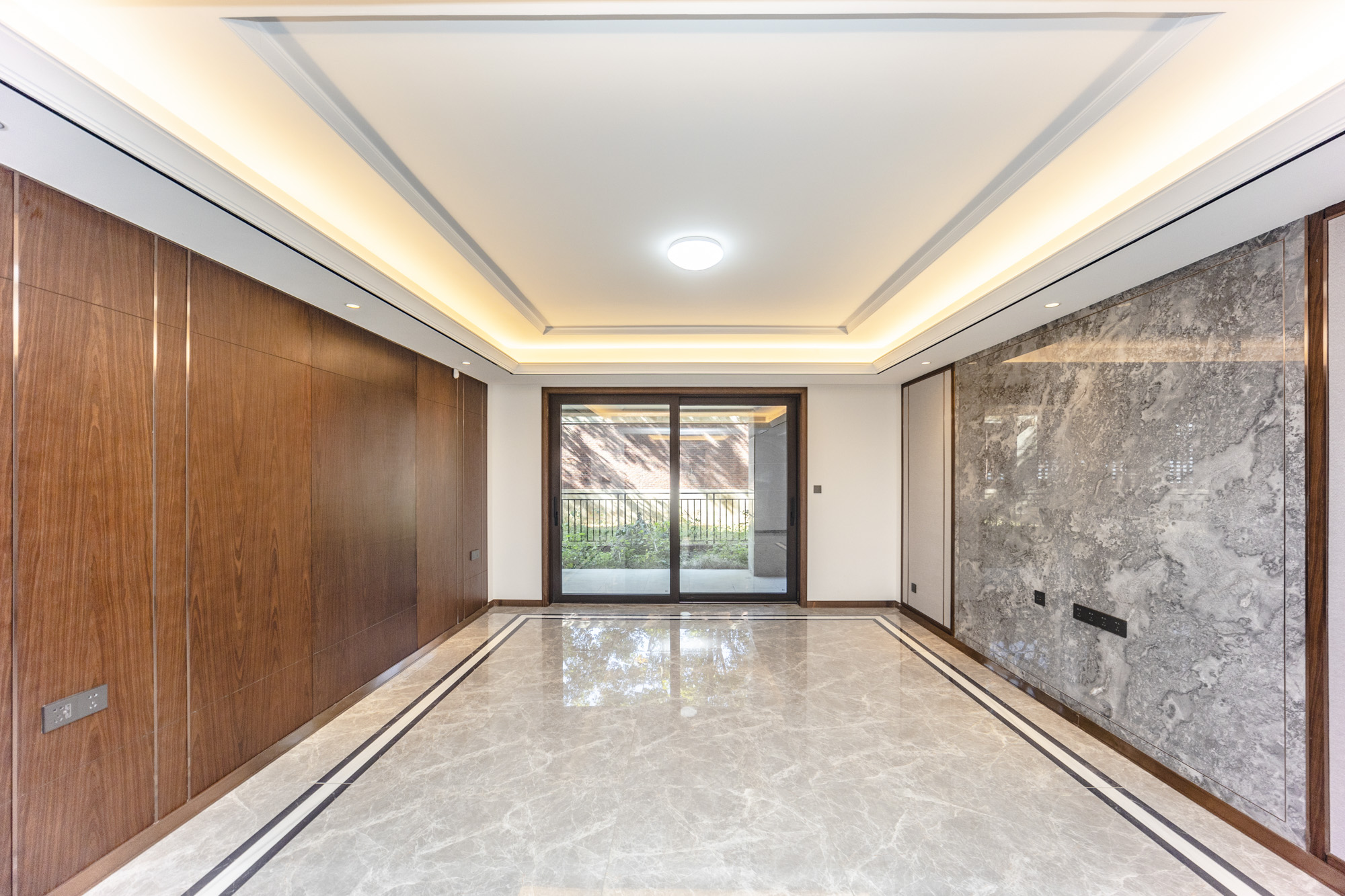 万科紫台  4室2厅3卫   528.00万