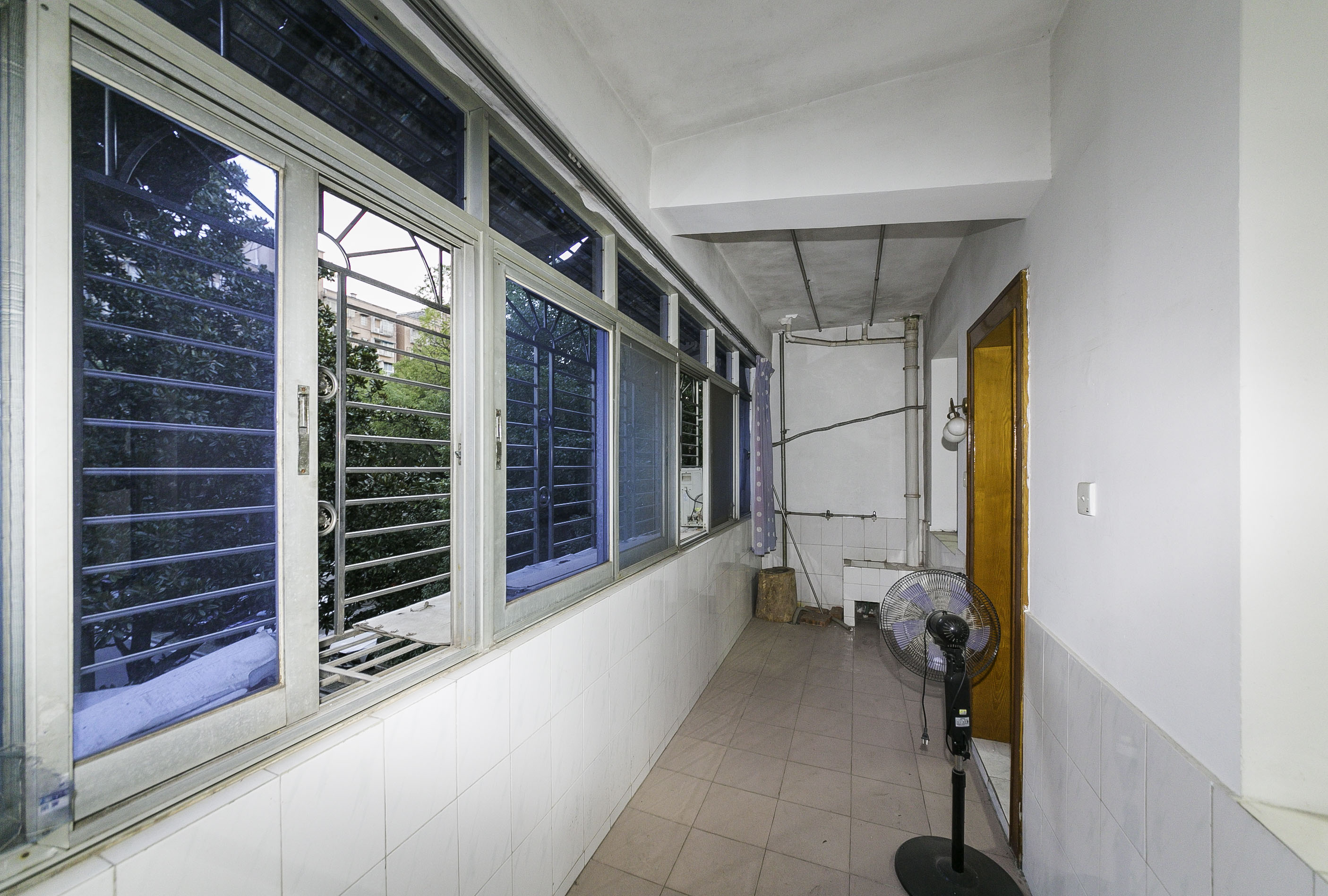 市委党校宿舍区  2室1厅1卫    80.0万 市委党校宿舍区  2室1厅1卫    80.0万阳台