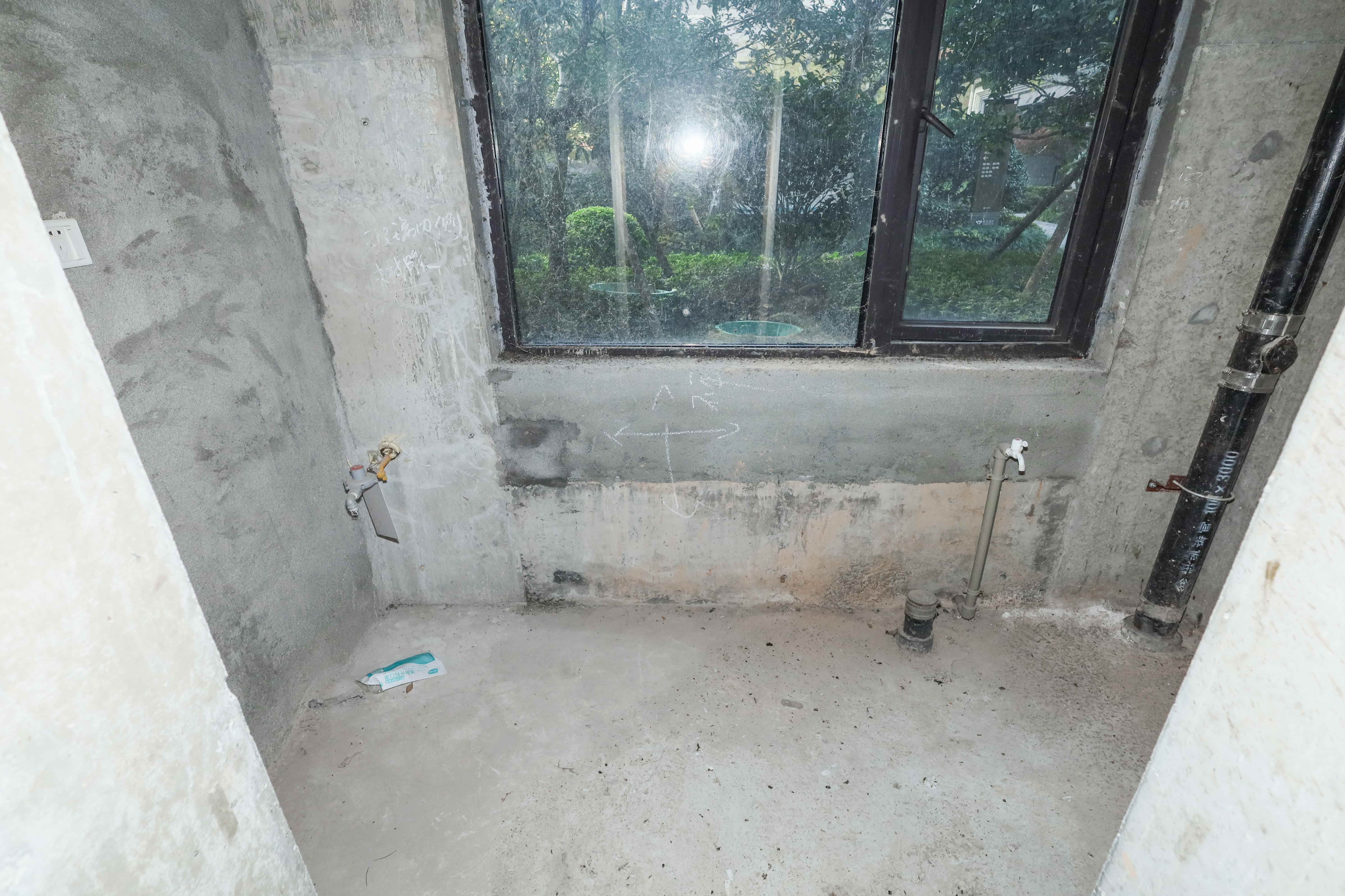 建发央著  2室1厅1卫   80.00万厨房